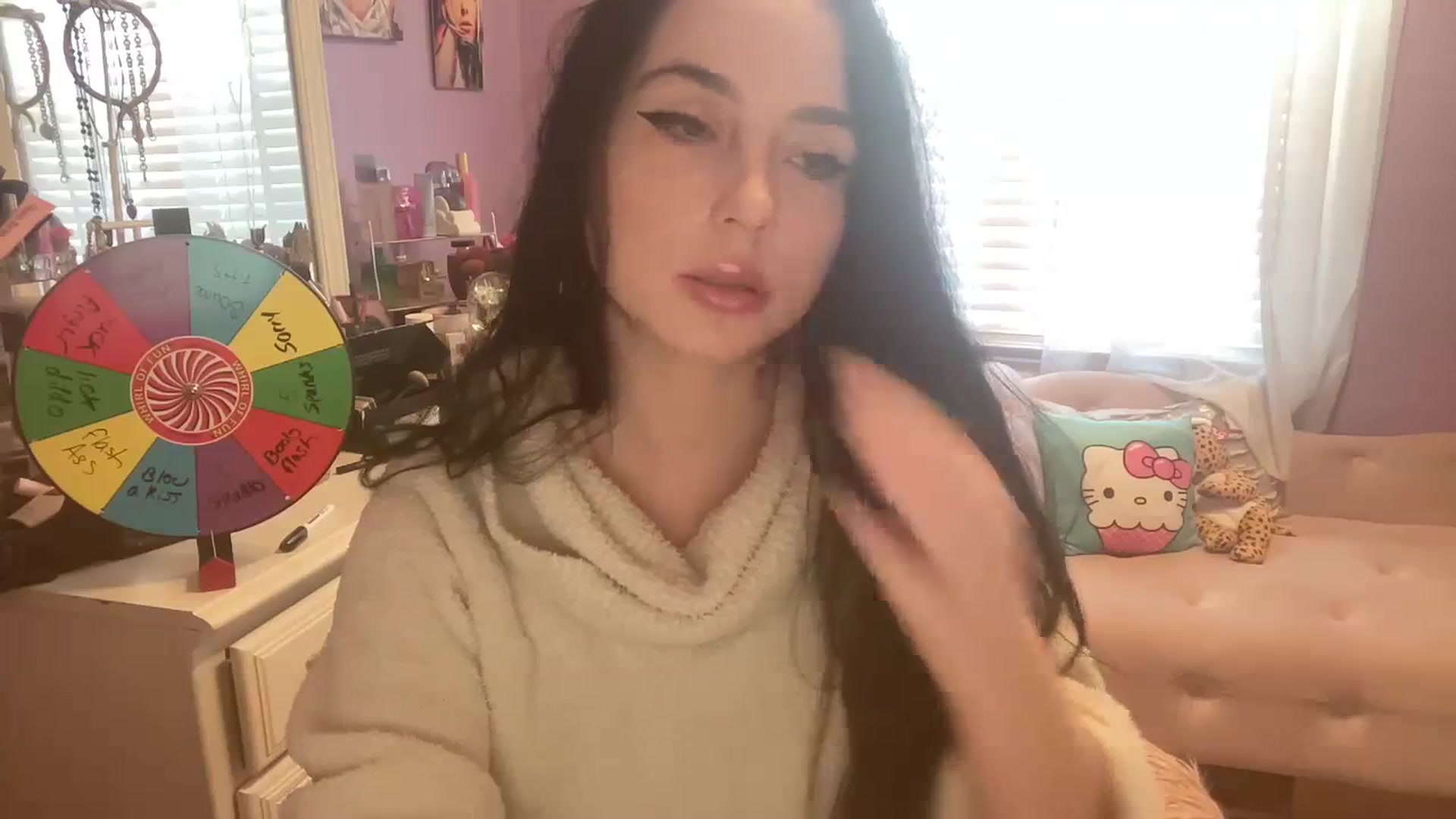 Gallery image thumbnail from Angel_baby124's myfreecams stream on, 01/17/2024, 14:57 image 3 of 20