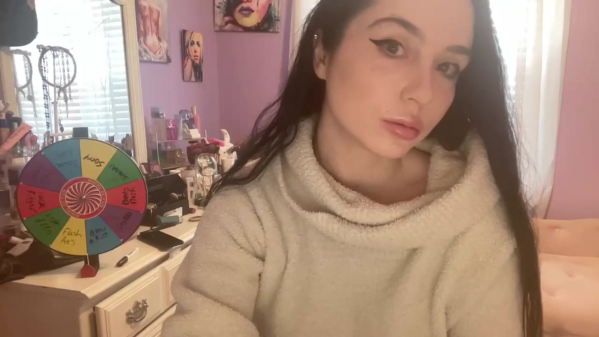 Gallery image thumbnail from Angel_baby124's myfreecams stream on, 01/17/2024, 14:57 image 10 of 20