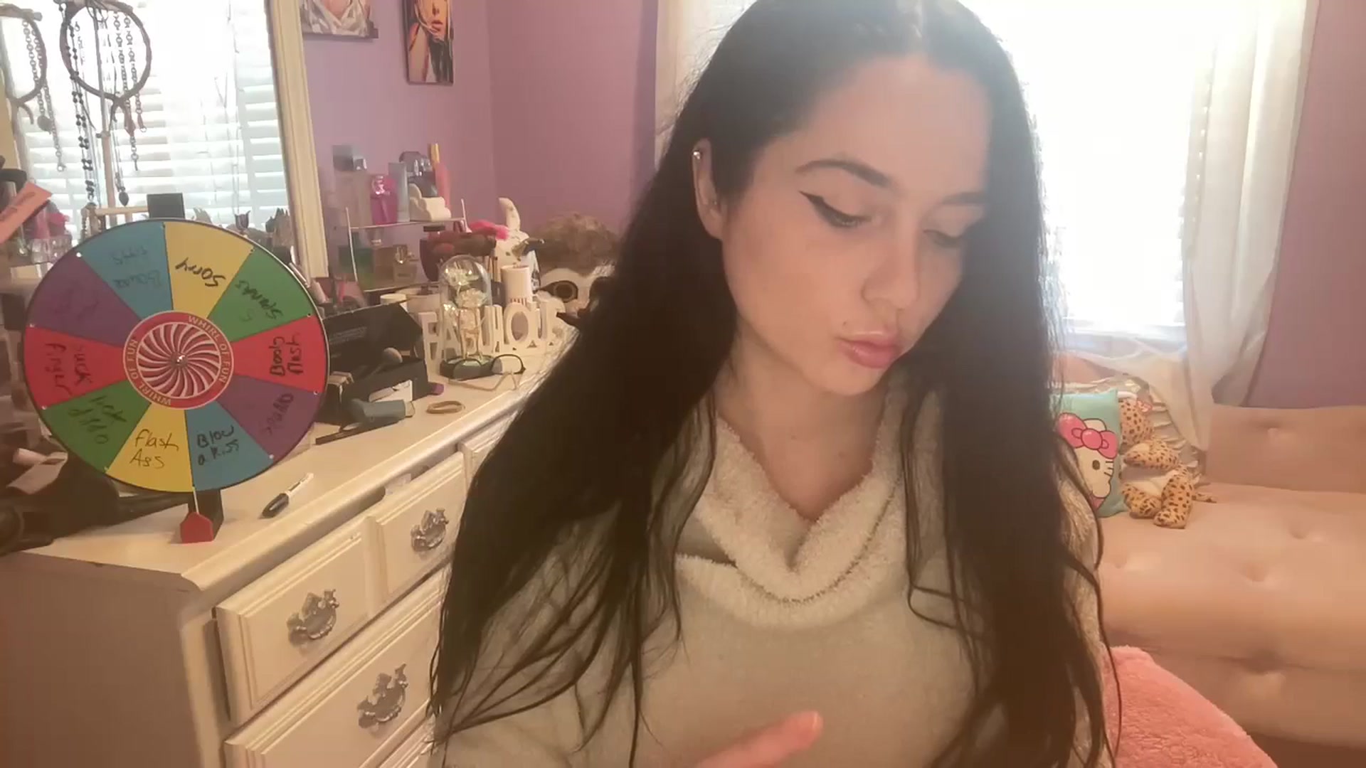 Gallery image thumbnail from Angel_baby124's myfreecams stream on, 01/17/2024, 14:57 image 18 of 20