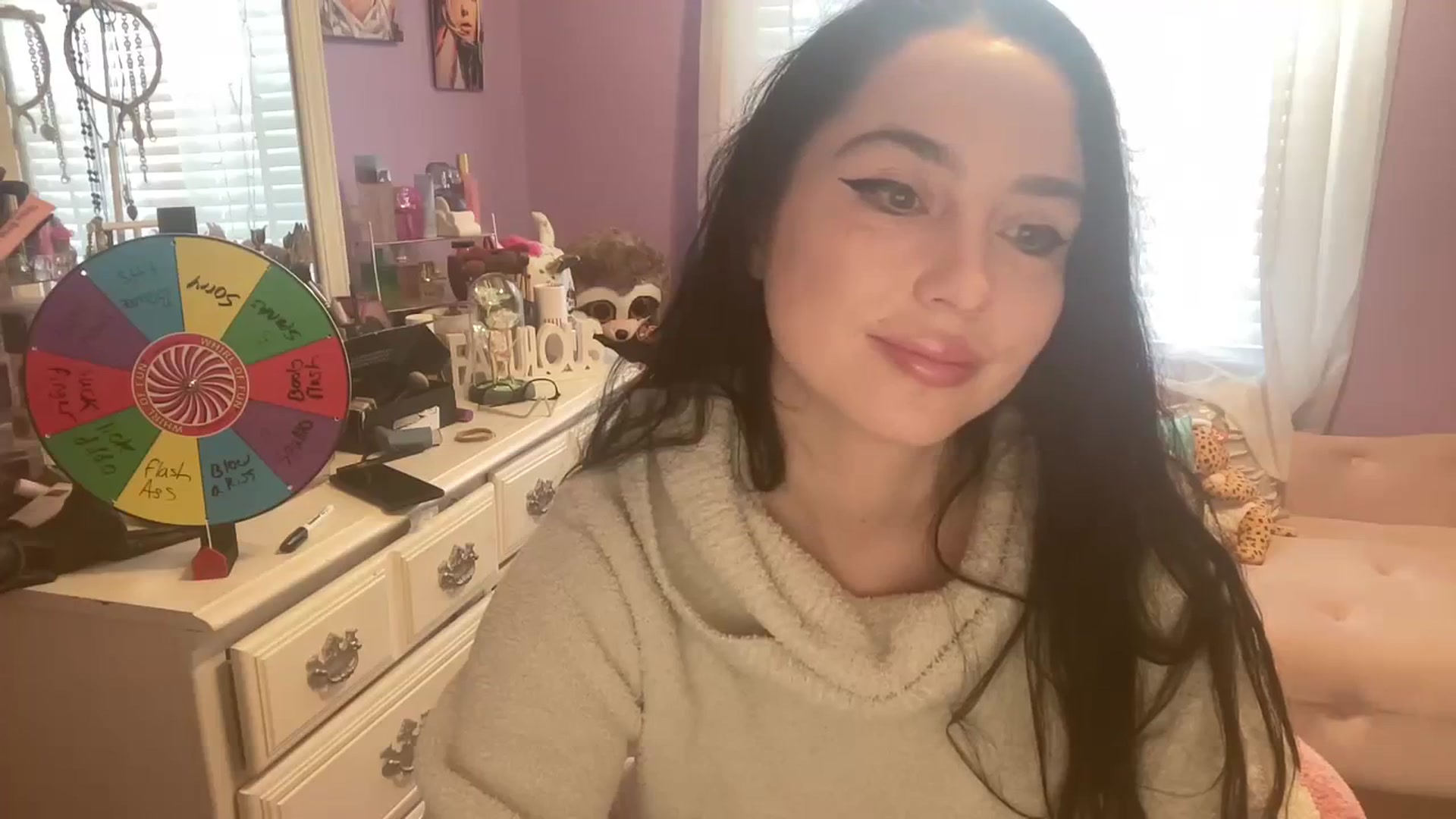 Gallery image thumbnail from Angel_baby124's myfreecams stream on, 01/17/2024, 14:57 image 8 of 20