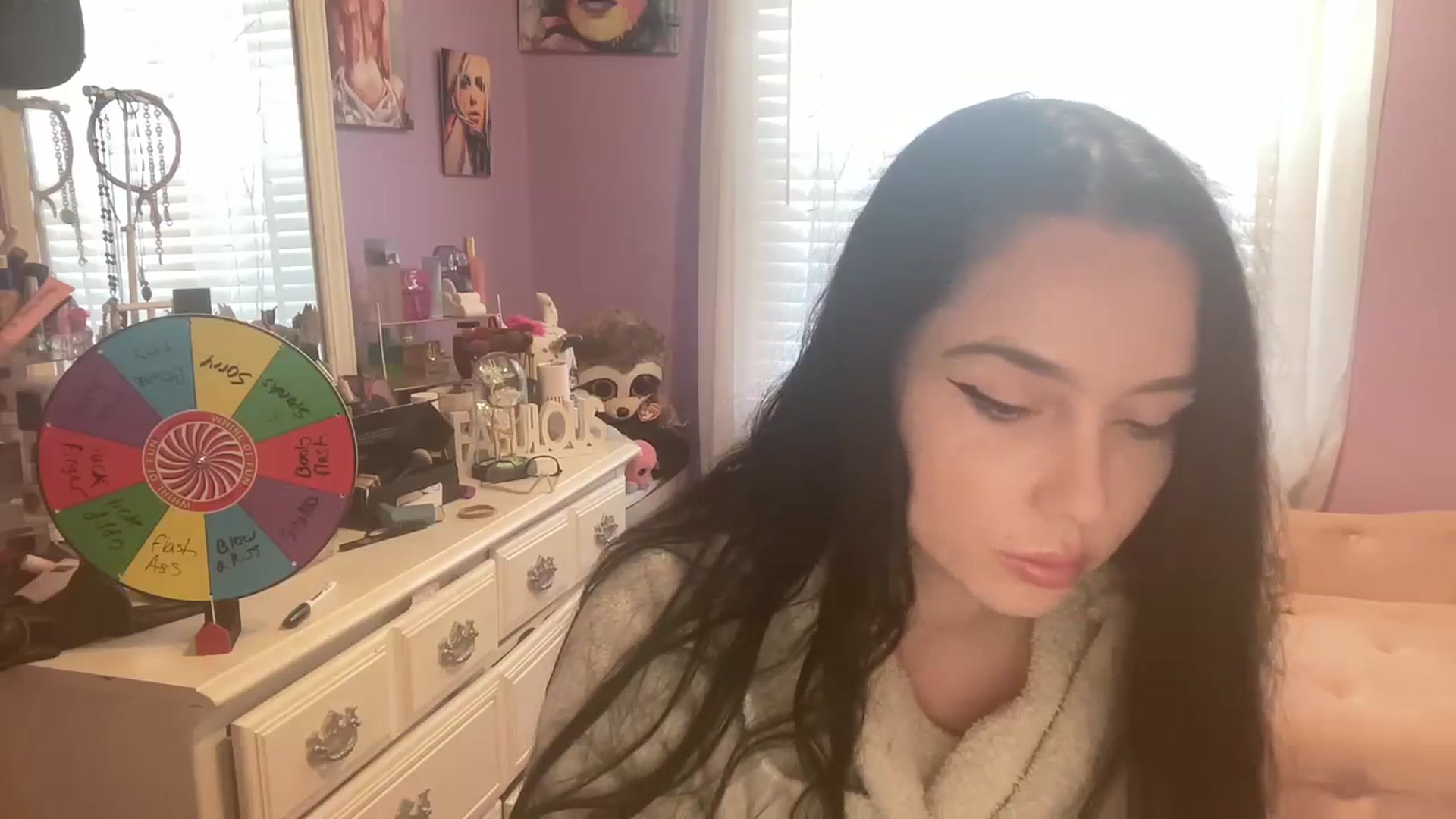 Gallery image thumbnail from Angel_baby124's myfreecams stream on, 01/17/2024, 14:57 image 17 of 20