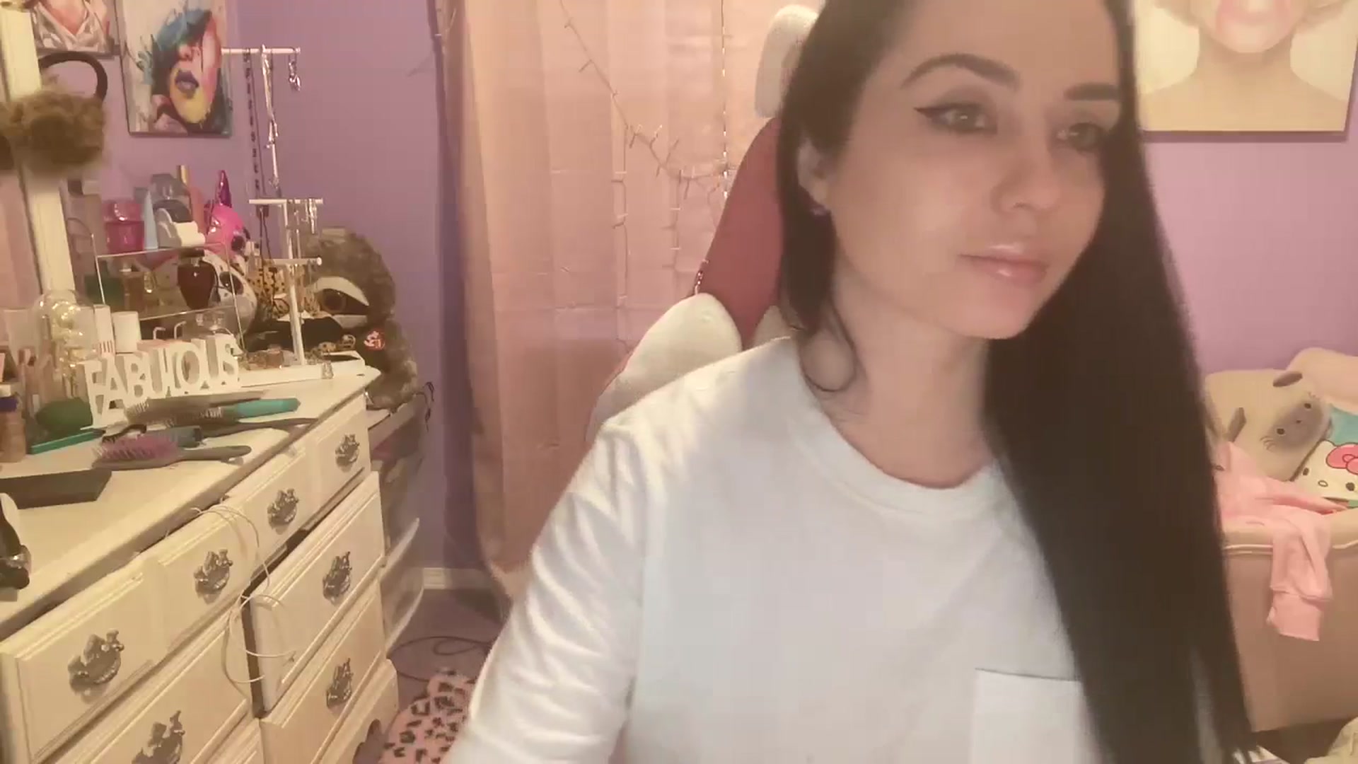 Gallery image thumbnail from Angel_baby124's myfreecams stream on, 02/22/2024, 14:55 image 4 of 20