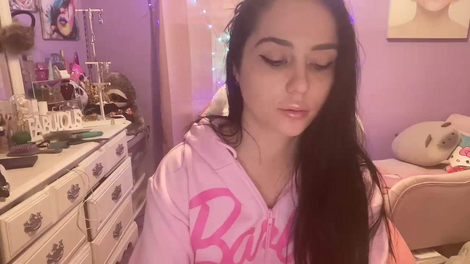 Gallery image thumbnail from Angel_baby124's myfreecams stream on, 02/22/2024, 14:55 image 11 of 20
