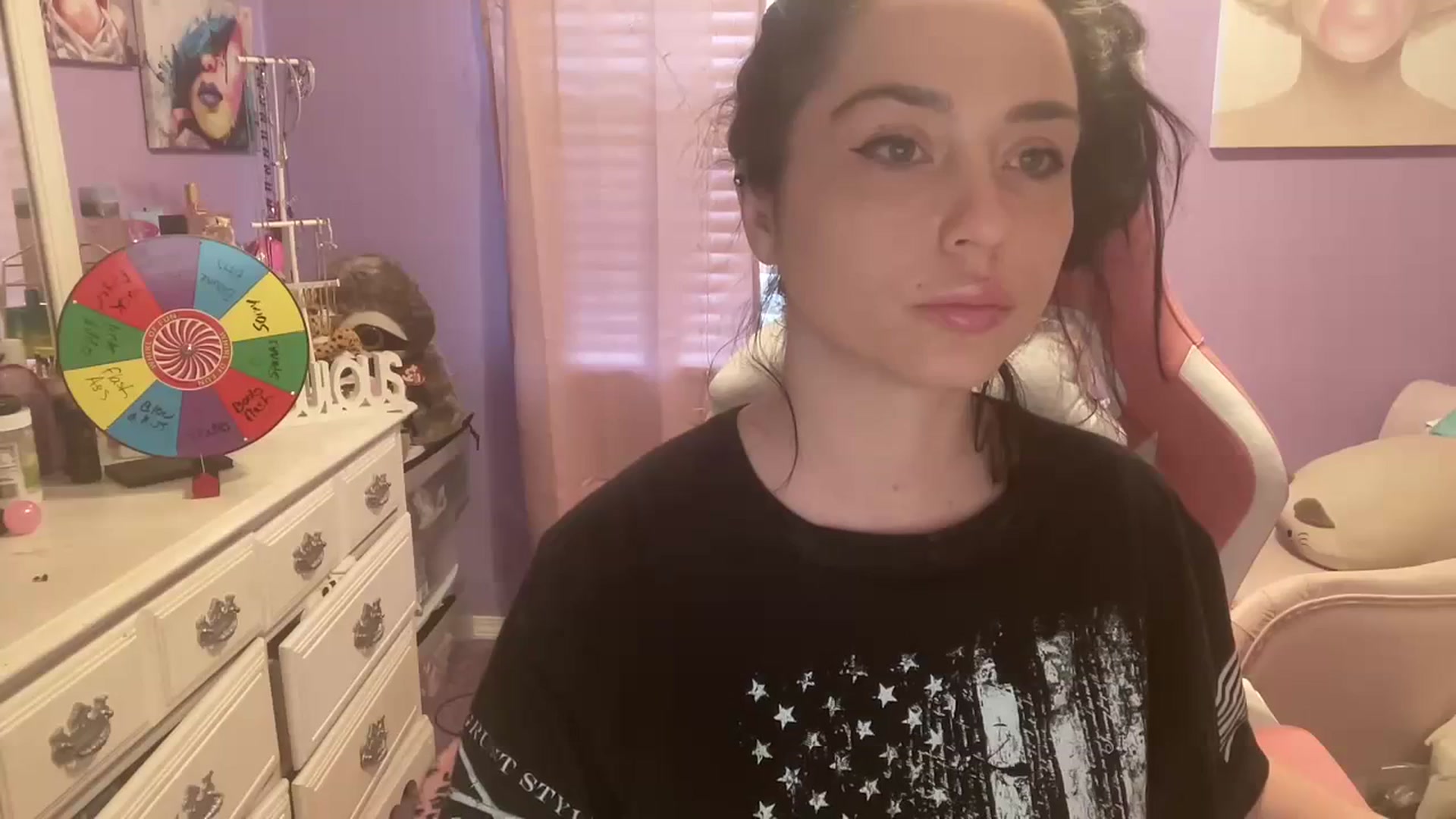 Gallery image thumbnail from Angel_baby124's myfreecams stream on, 03/12/2024, 15:49 image 12 of 20