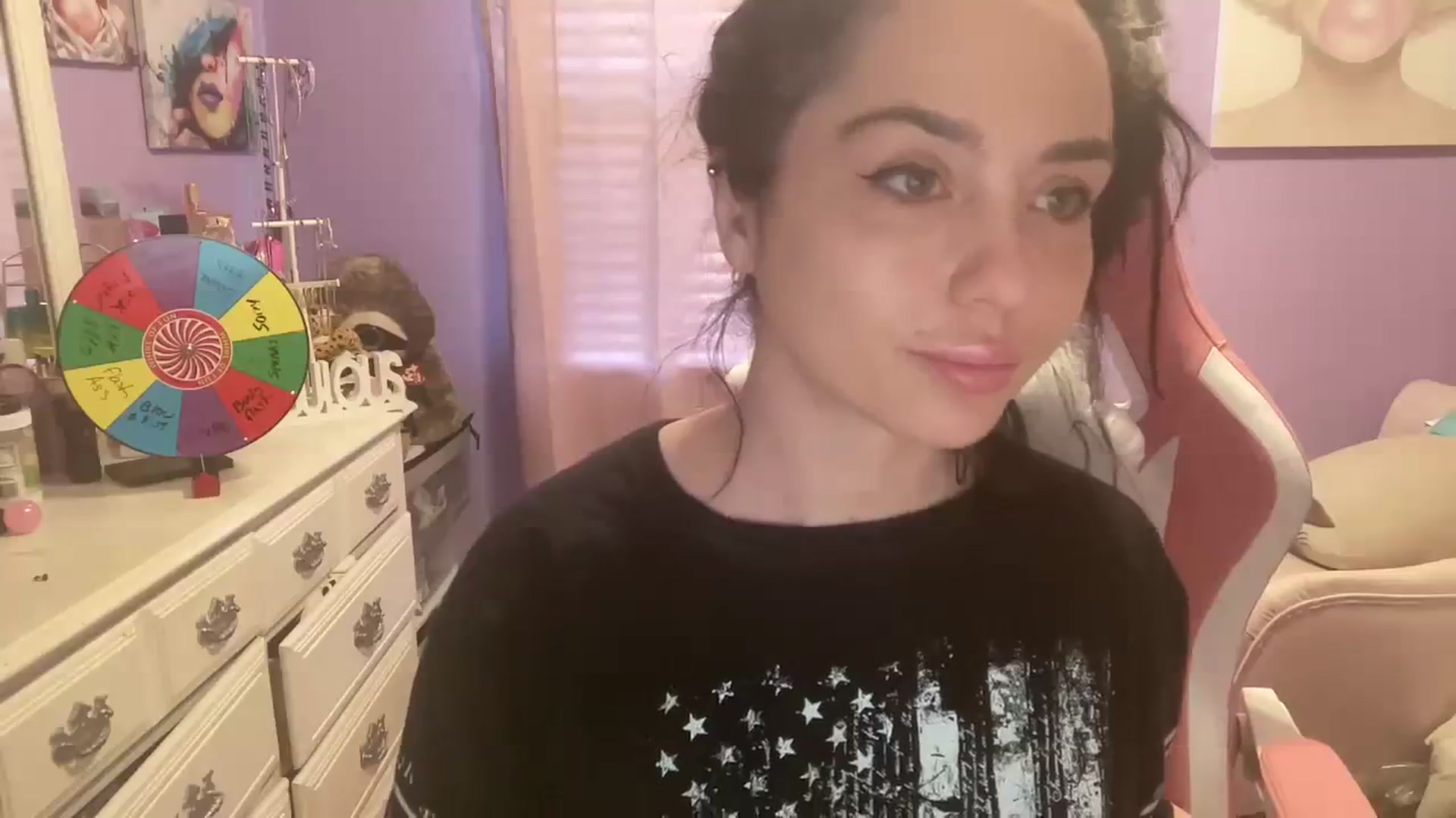 Gallery image thumbnail from Angel_baby124's myfreecams stream on, 03/12/2024, 15:49 image 15 of 20
