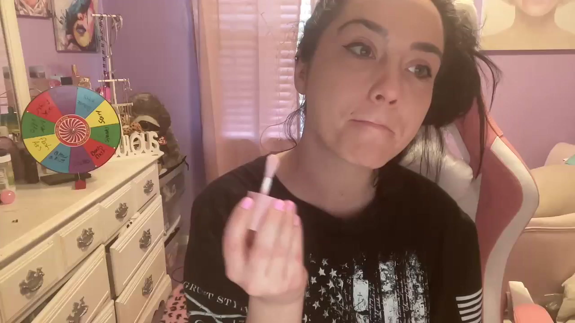 Gallery image thumbnail from Angel_baby124's myfreecams stream on, 03/12/2024, 15:49 image 1 of 20