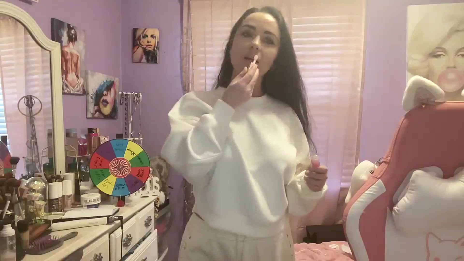 Gallery image thumbnail from Angel_baby124's myfreecams stream on, 03/25/2024, 14:33 image 6 of 20