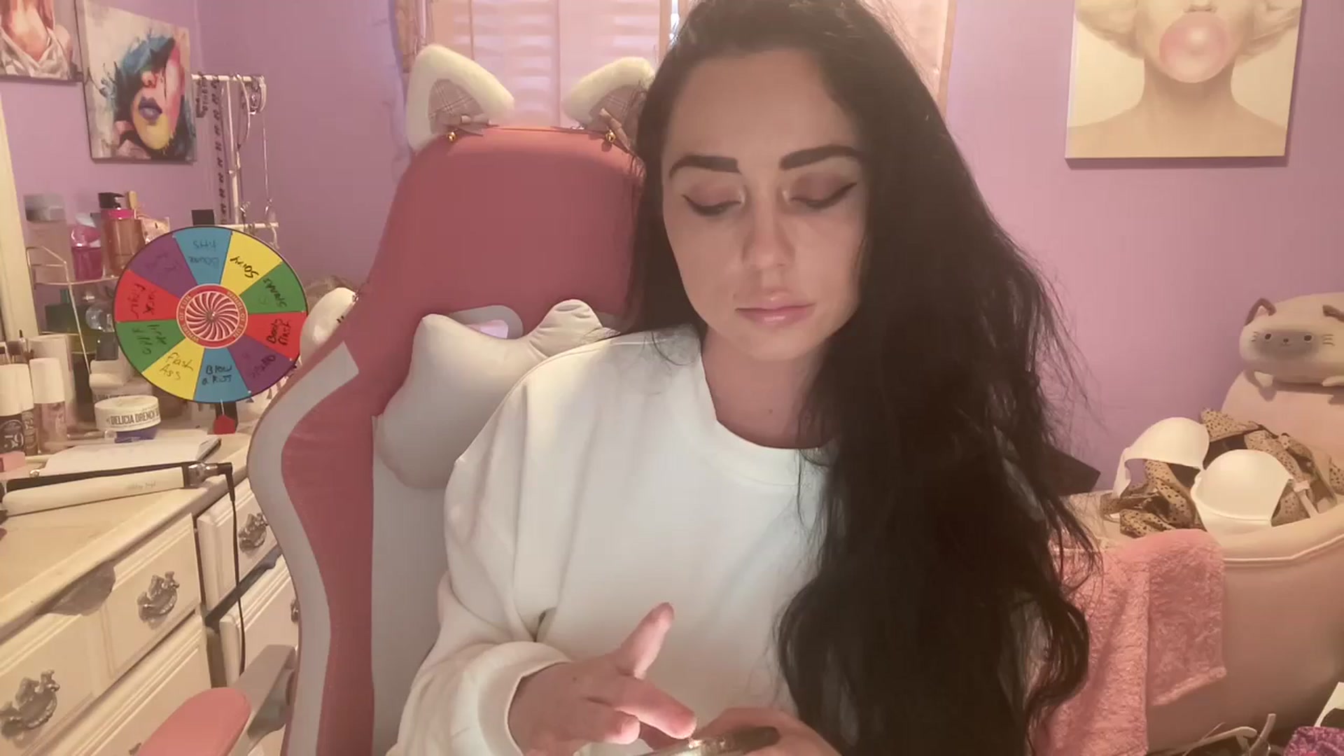 Gallery image thumbnail from Angel_baby124's myfreecams stream on, 03/25/2024, 14:33 image 2 of 20