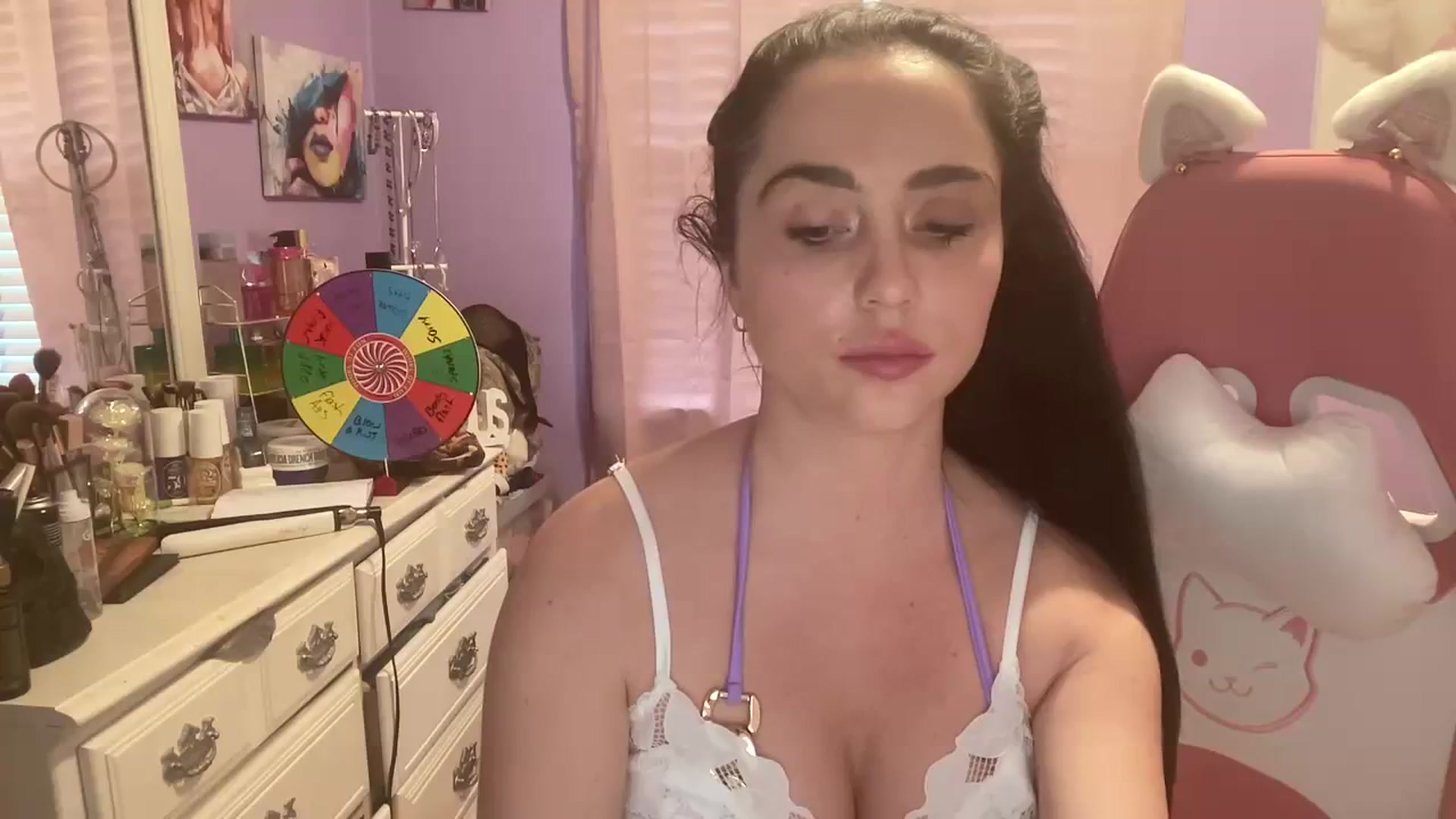 Gallery image thumbnail from Angel_baby124's myfreecams stream on, 03/26/2024, 18:01 image 19 of 20