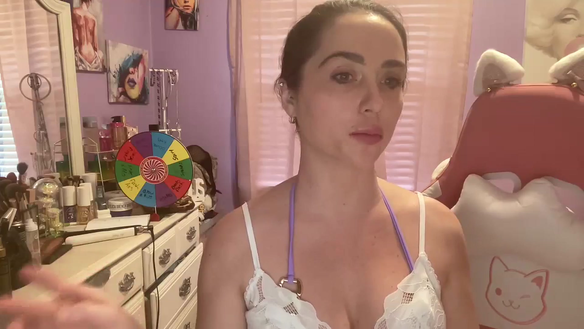 Gallery image thumbnail from Angel_baby124's myfreecams stream on, 03/26/2024, 18:01 image 2 of 20