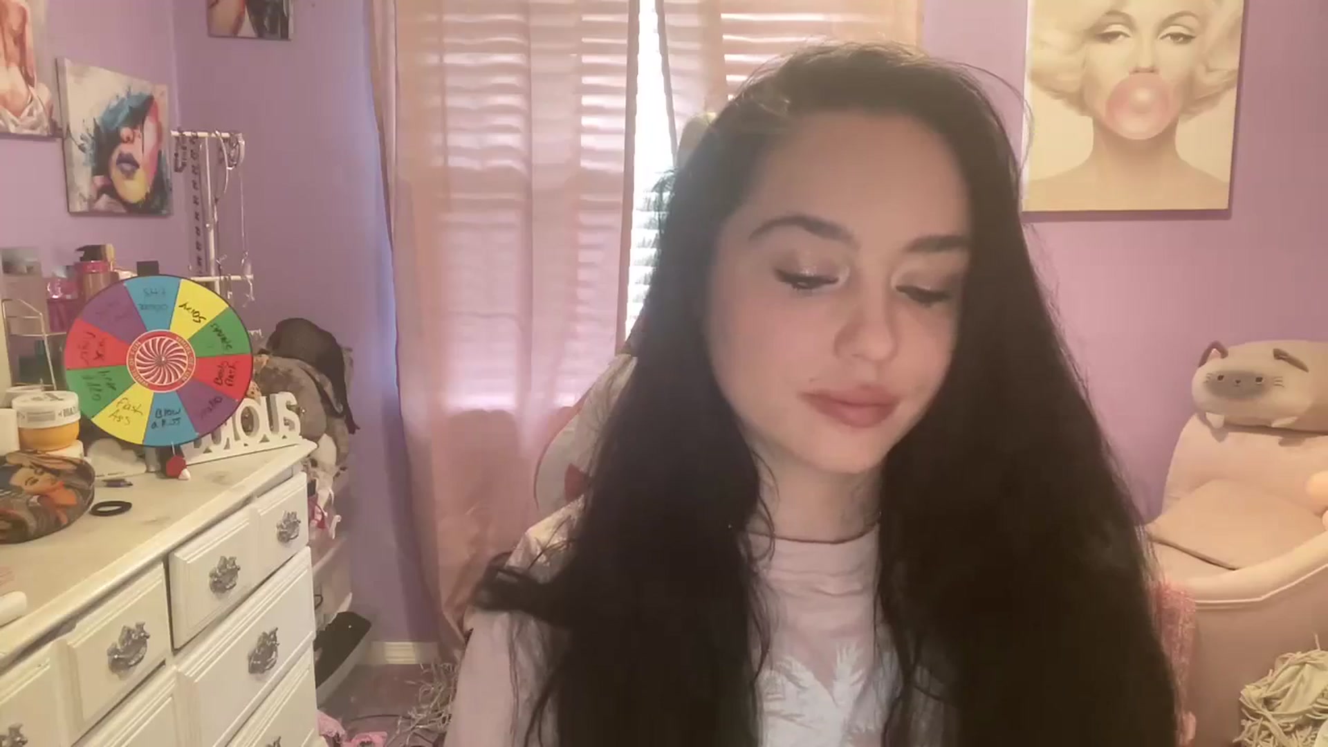 Gallery image thumbnail from Angel_baby124's myfreecams stream on, 04/02/2024, 17:47 image 3 of 20