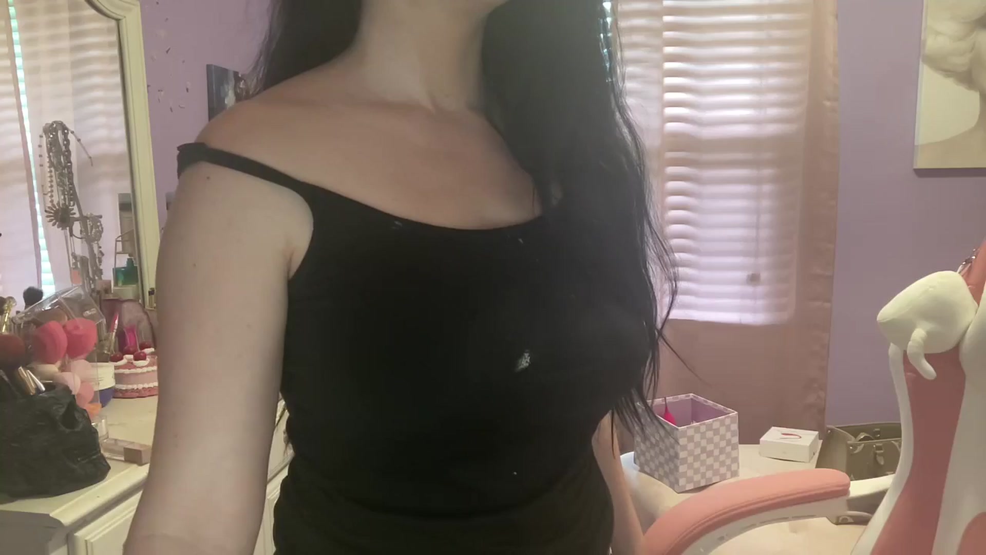 Gallery image thumbnail from Angel_baby124's myfreecams stream on, 06/10/2024, 15:03 image 12 of 20