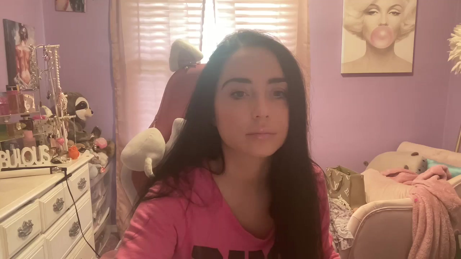 Gallery image thumbnail from Angel_baby124's myfreecams stream on, 06/11/2024, 15:36 image 7 of 20