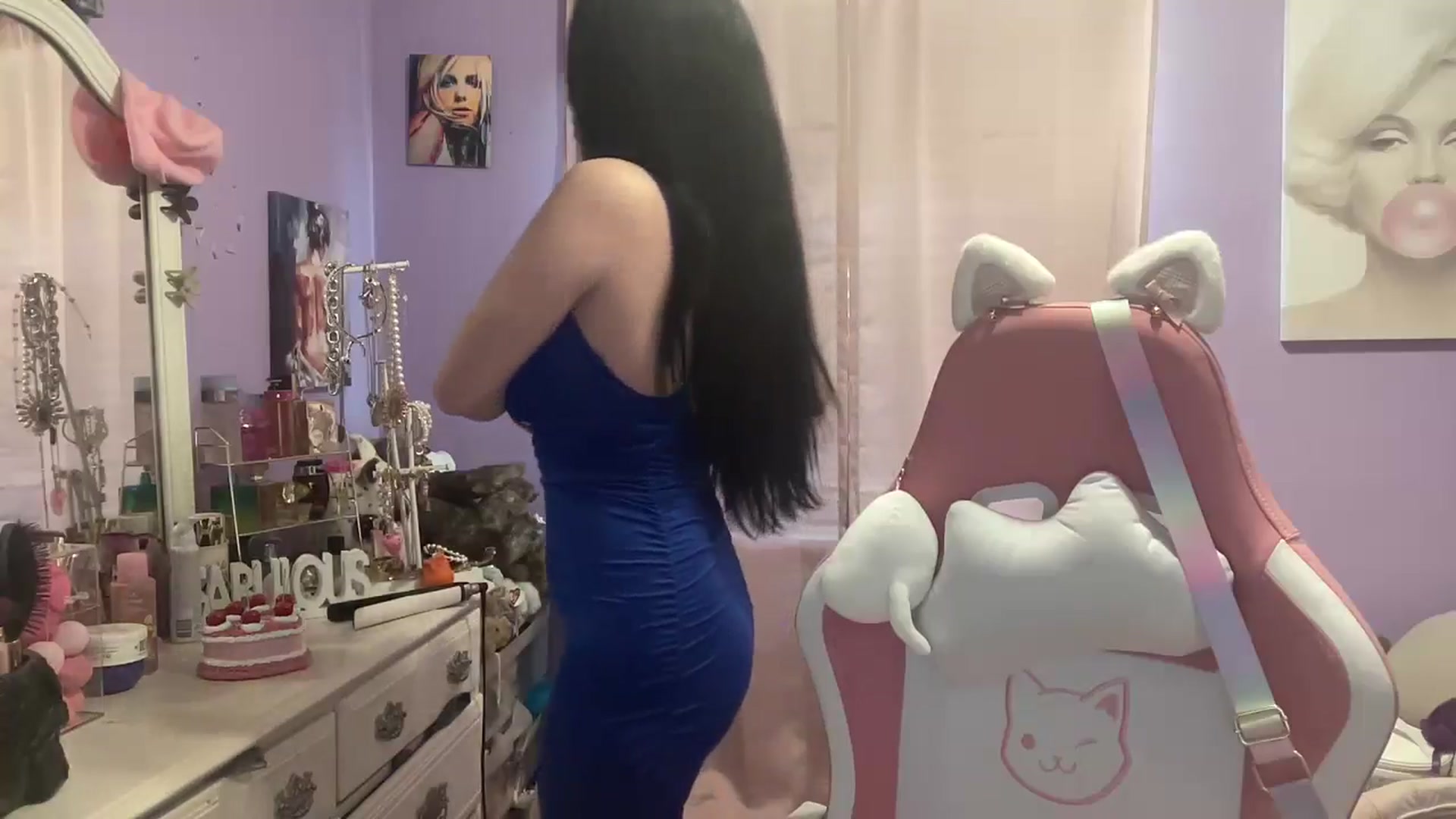 Gallery image thumbnail from Angel_baby124's myfreecams stream on, 06/27/2024, 14:45 image 3 of 20
