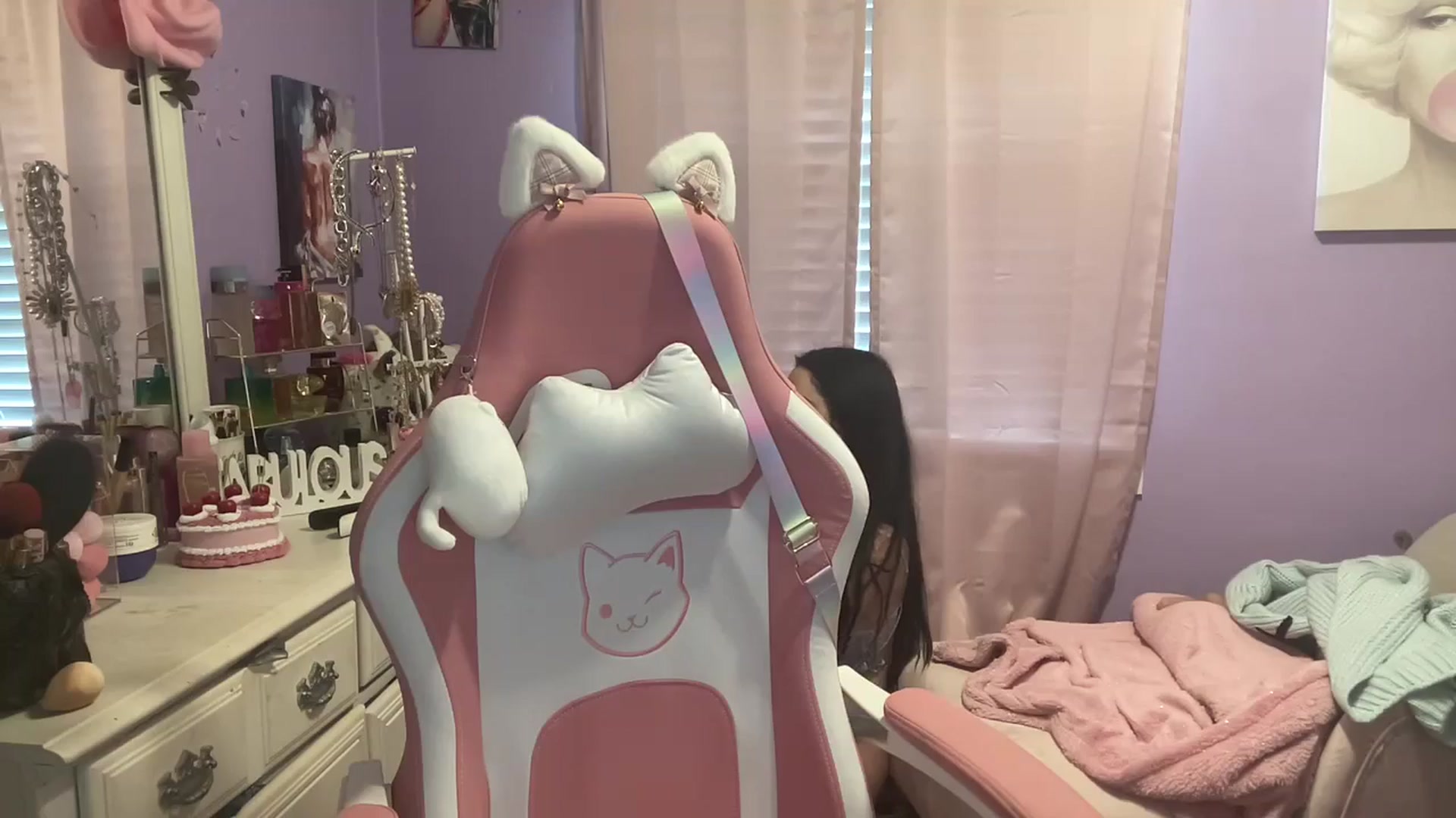Gallery image thumbnail from Angel_baby124's myfreecams stream on, 06/29/2024, 18:44 image 15 of 20