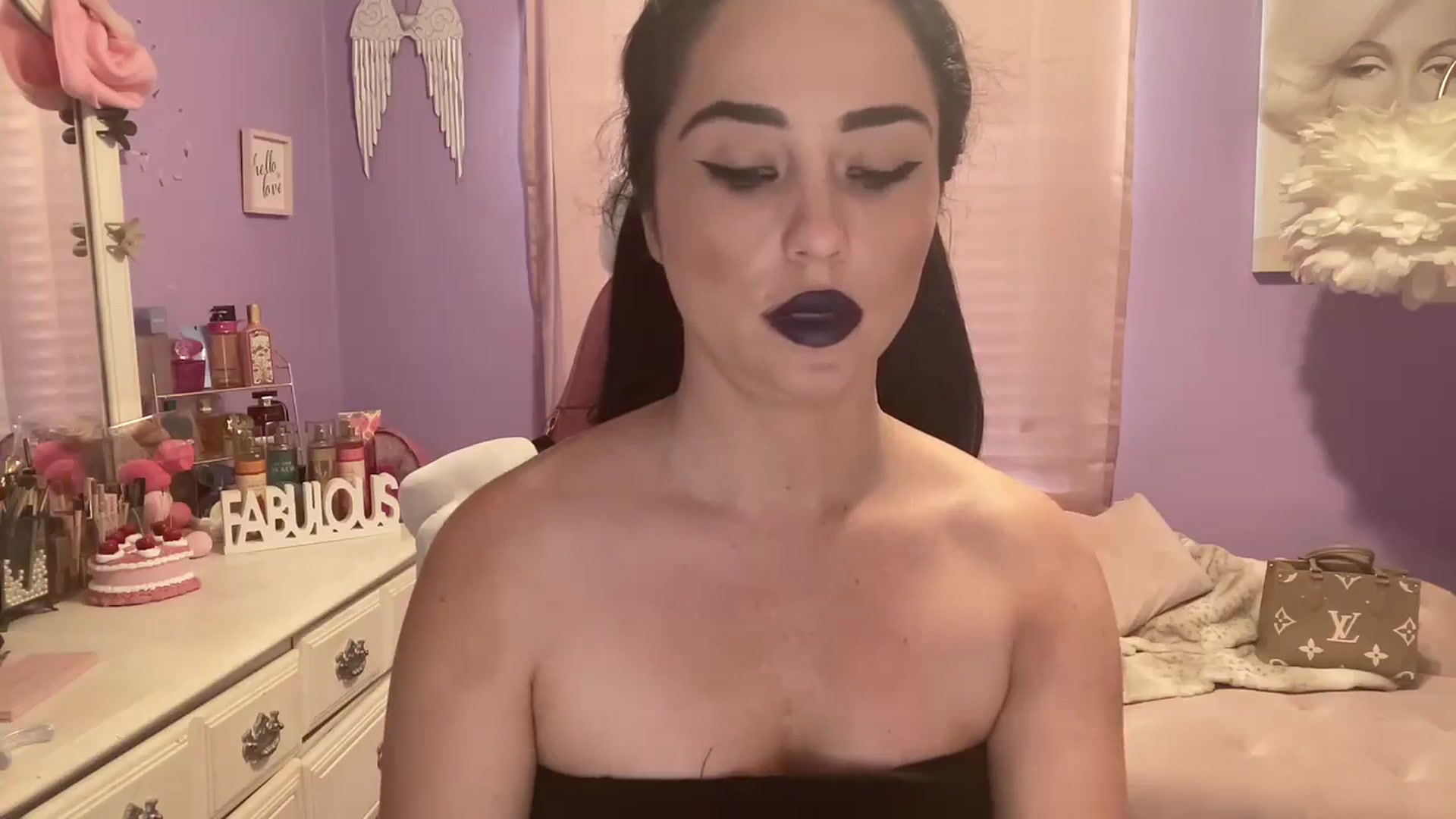 Gallery image thumbnail from Angel_baby124's myfreecams stream on, 07/07/2024, 16:18 image 20 of 20