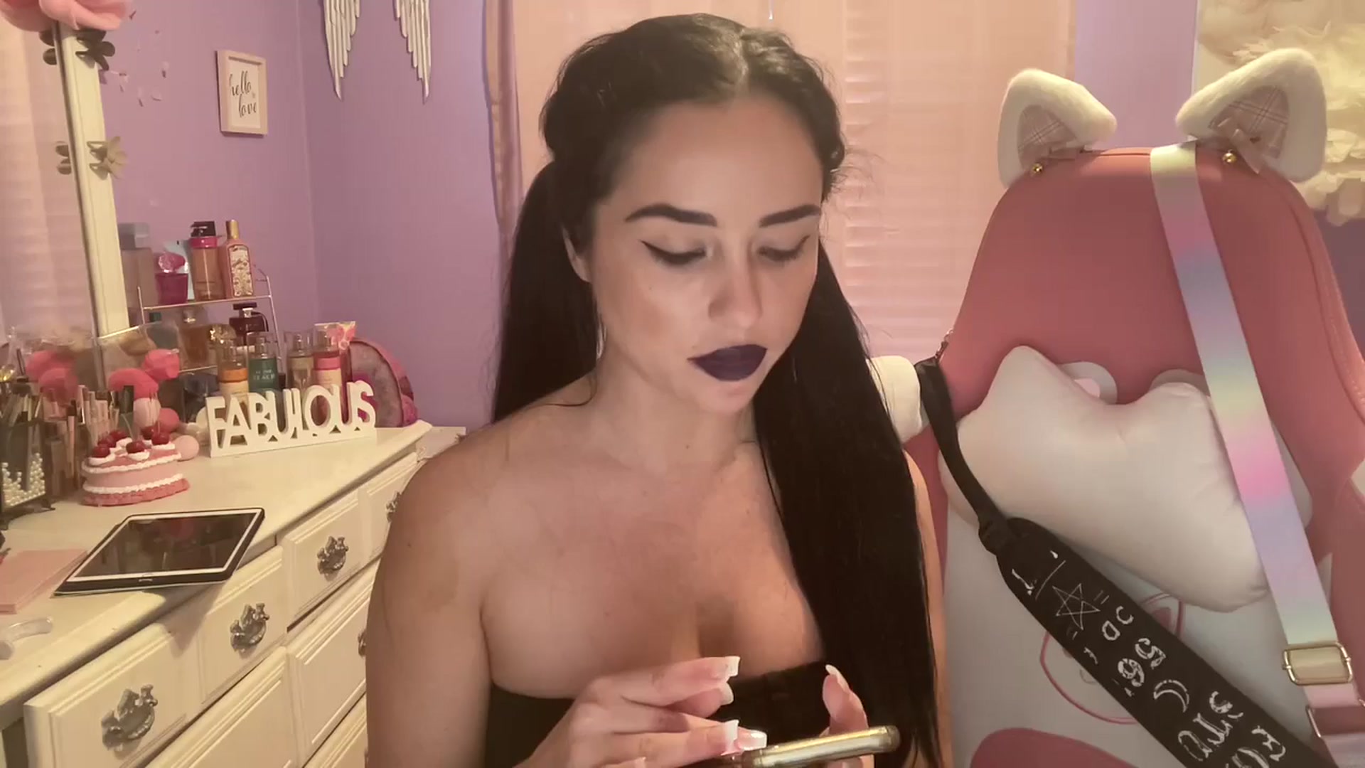 Gallery image thumbnail from Angel_baby124's myfreecams stream on, 07/07/2024, 17:03 image 14 of 20