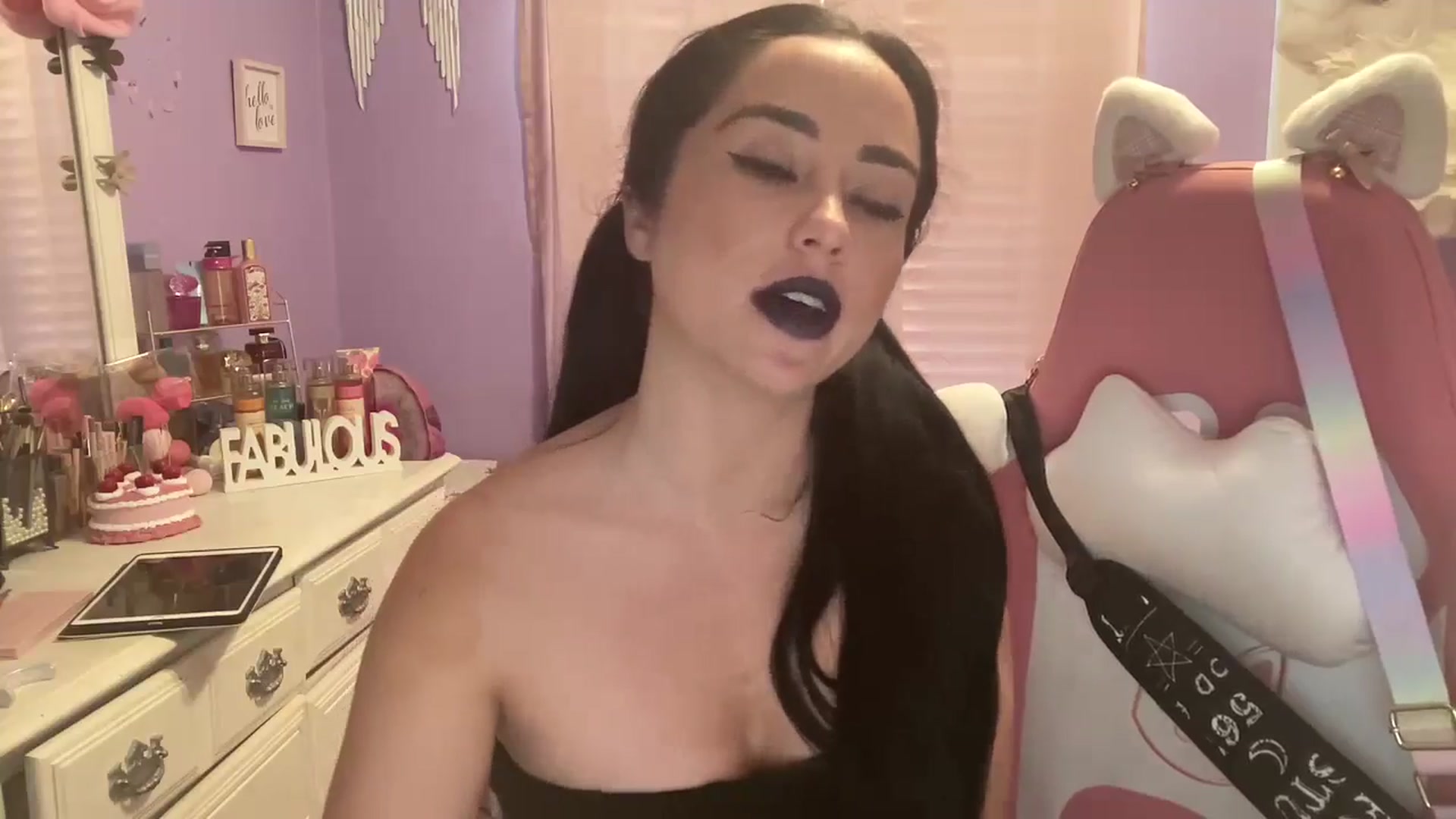 Gallery image thumbnail from Angel_baby124's myfreecams stream on, 07/07/2024, 17:03 image 9 of 20