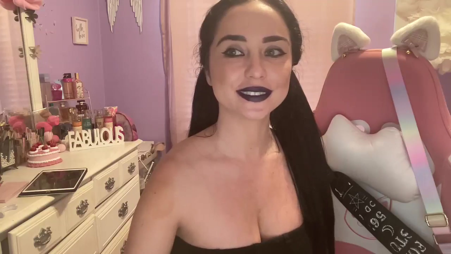 Gallery image thumbnail from Angel_baby124's myfreecams stream on, 07/07/2024, 17:03 image 11 of 20