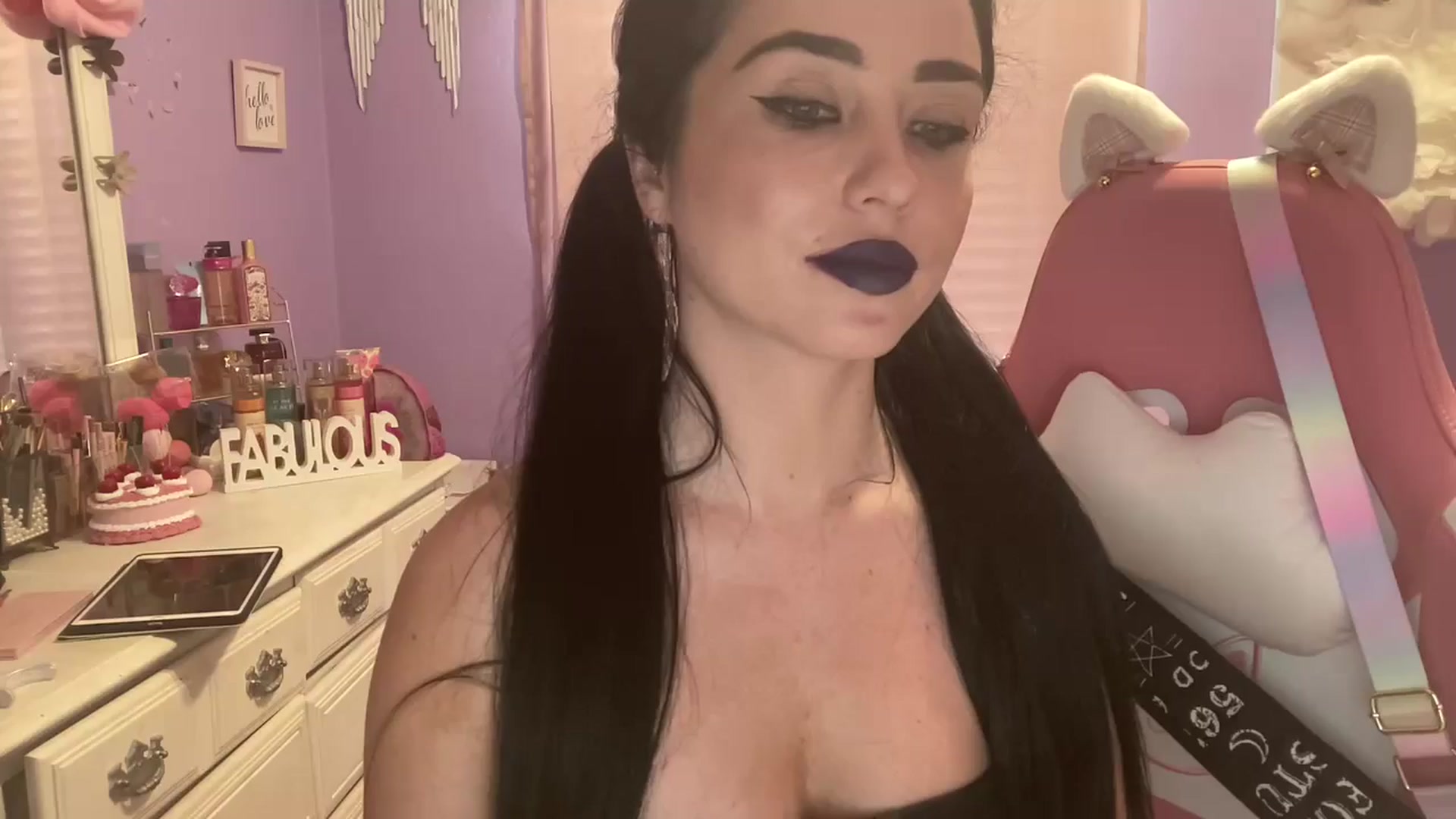 Gallery image thumbnail from Angel_baby124's myfreecams stream on, 07/07/2024, 17:03 image 6 of 20