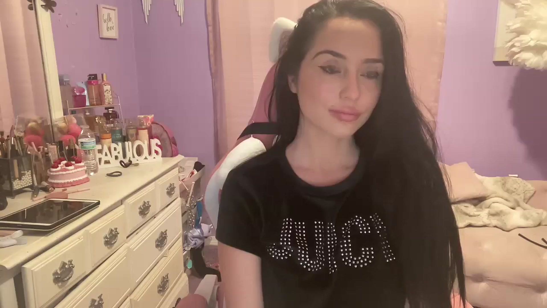 Gallery image thumbnail from Angel_baby124's myfreecams stream on, 07/10/2024, 16:29 image 12 of 20