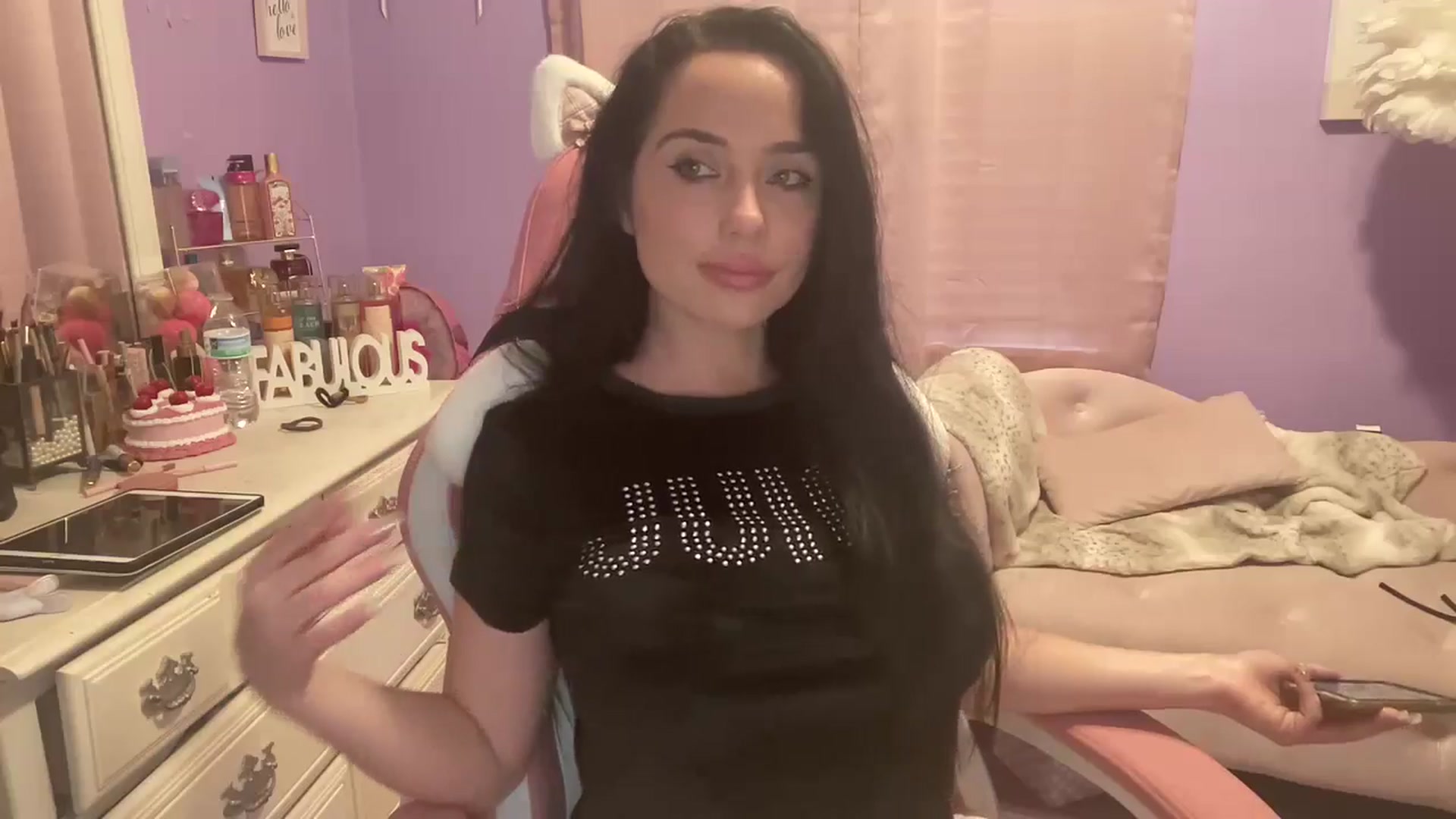 Gallery image thumbnail from Angel_baby124's myfreecams stream on, 07/10/2024, 16:29 image 19 of 20