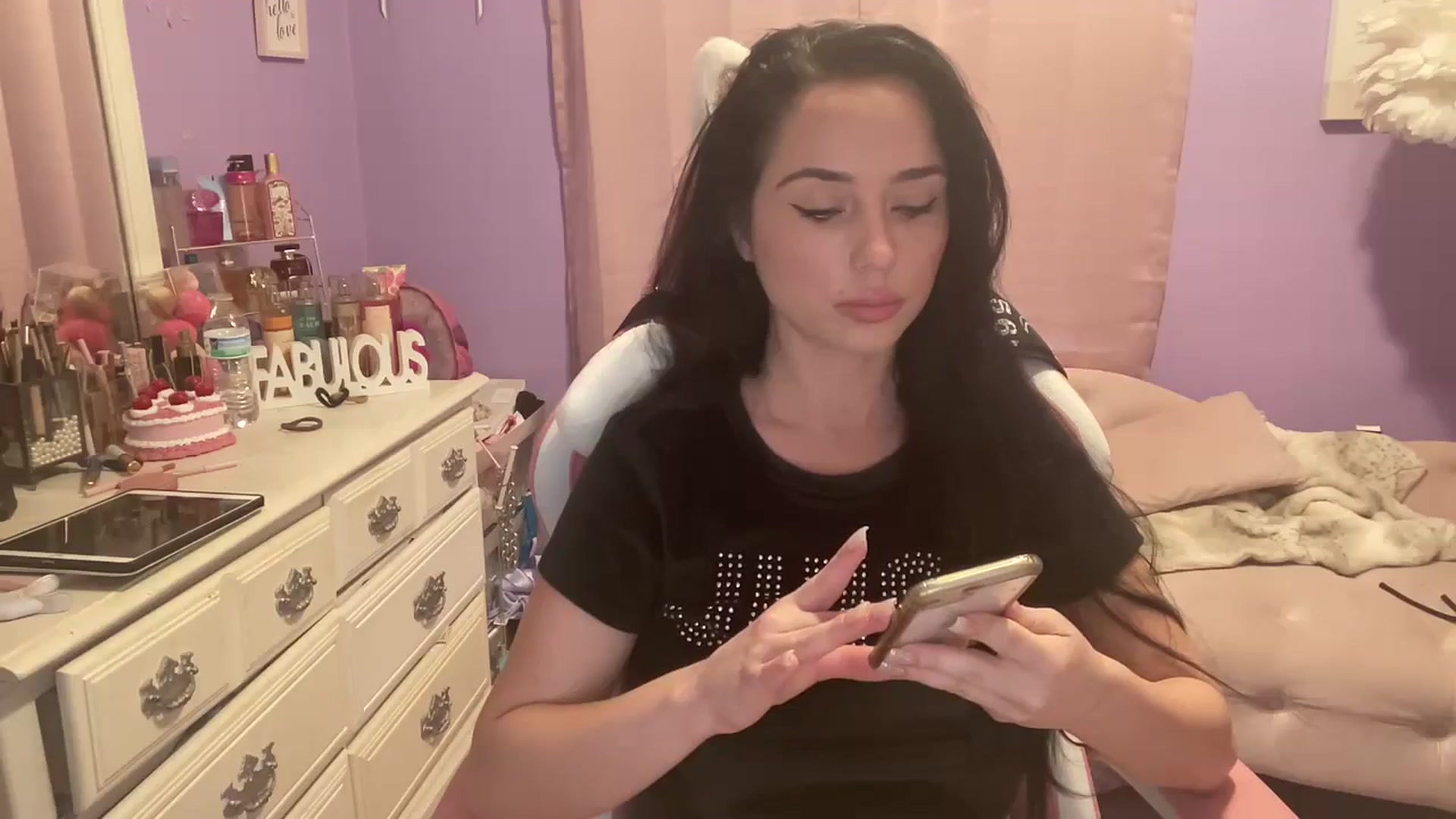 Gallery image thumbnail from Angel_baby124's myfreecams stream on, 07/10/2024, 16:29 image 18 of 20