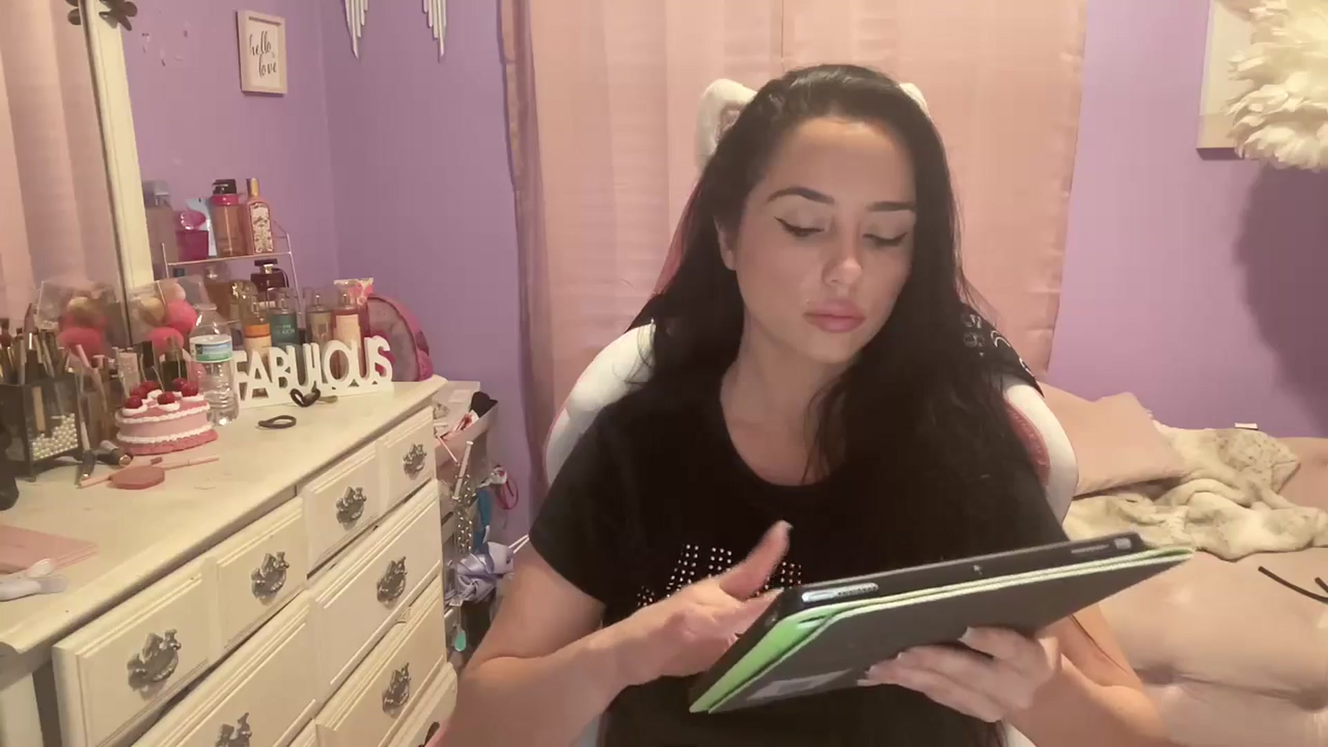 Gallery image thumbnail from Angel_baby124's myfreecams stream on, 07/10/2024, 16:29 image 11 of 20