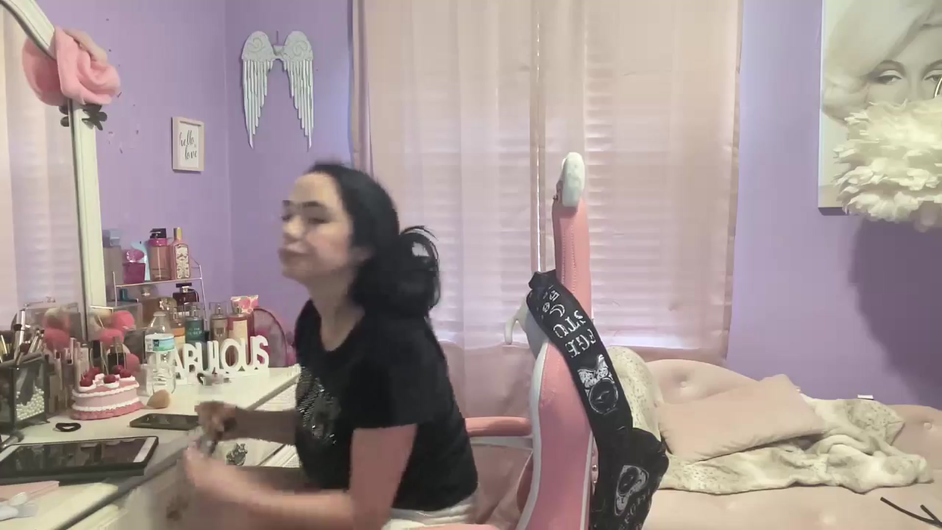 Gallery image thumbnail from Angel_baby124's myfreecams stream on, 07/10/2024, 16:29 image 3 of 20