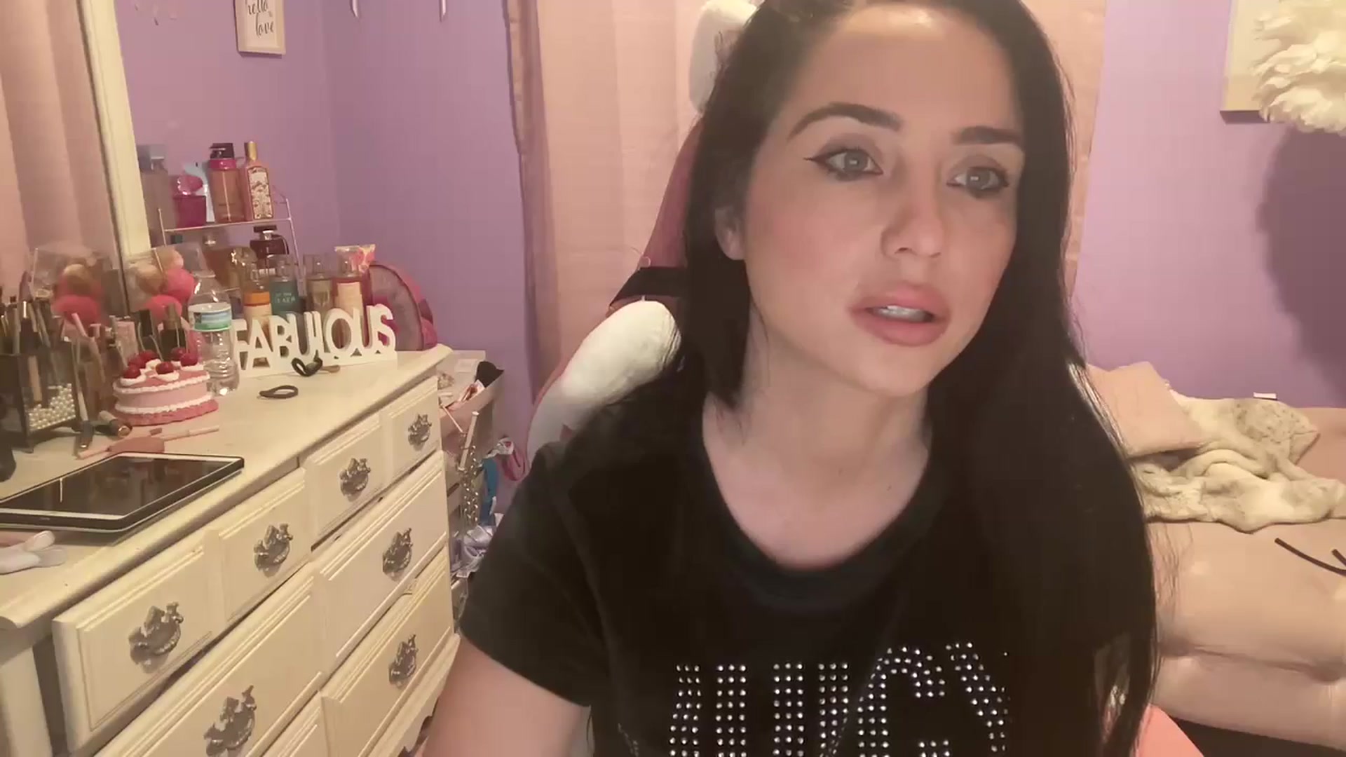 Gallery image thumbnail from Angel_baby124's myfreecams stream on, 07/10/2024, 16:29 image 16 of 20