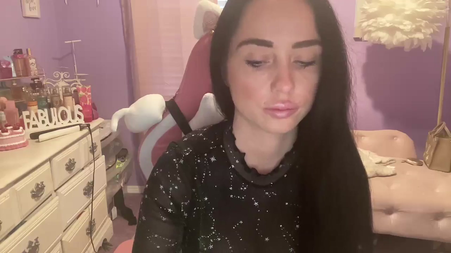 Gallery image thumbnail from Angel_baby124's myfreecams stream on, 07/19/2024, 15:20 image 7 of 20