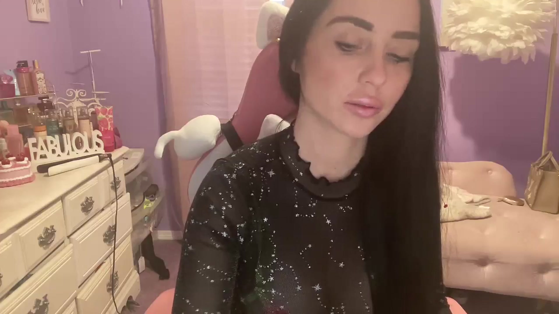Gallery image thumbnail from Angel_baby124's myfreecams stream on, 07/19/2024, 15:20 image 6 of 20