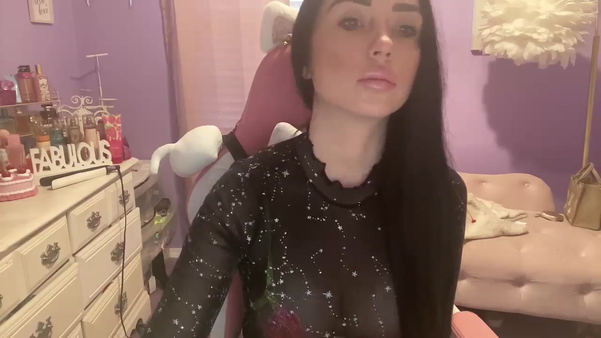 Gallery image thumbnail from Angel_baby124's myfreecams stream on, 07/19/2024, 15:20 image 5 of 20