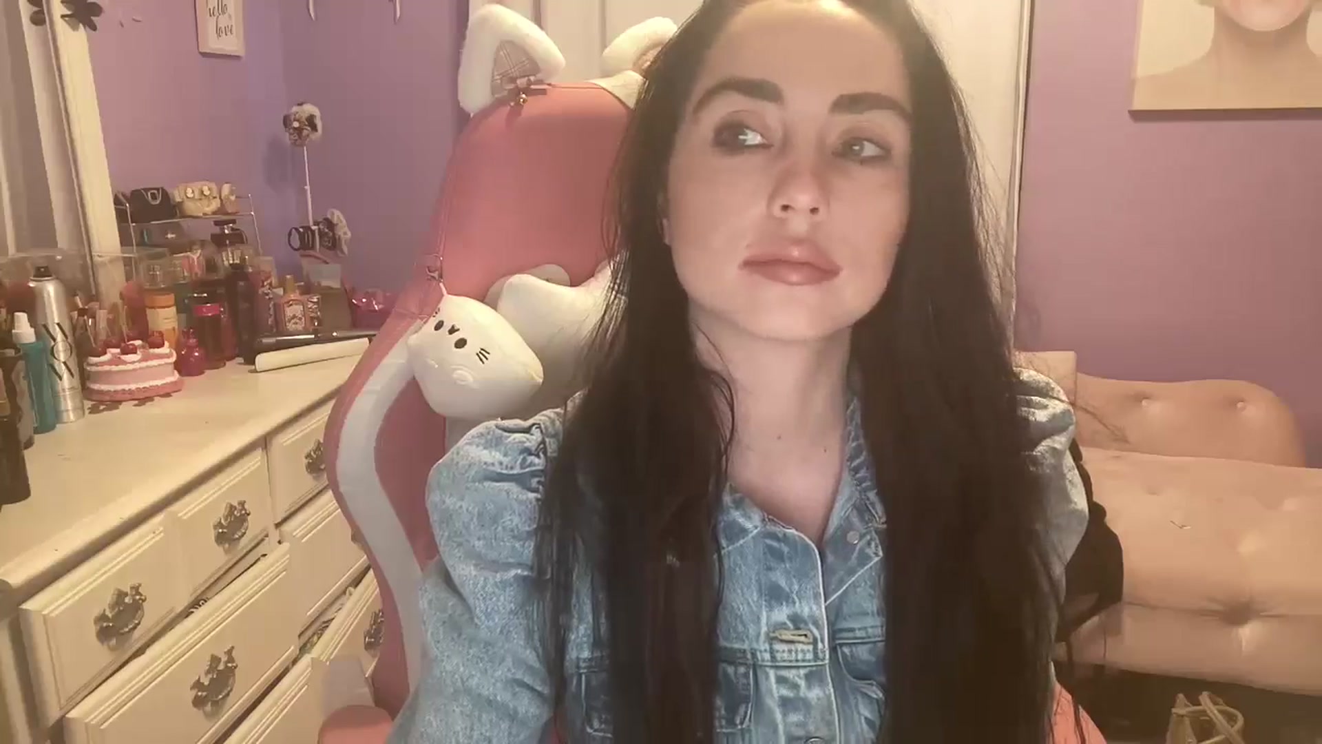 Gallery image thumbnail from Angel_baby124's myfreecams stream on, 09/08/2024, 16:59 image 18 of 20