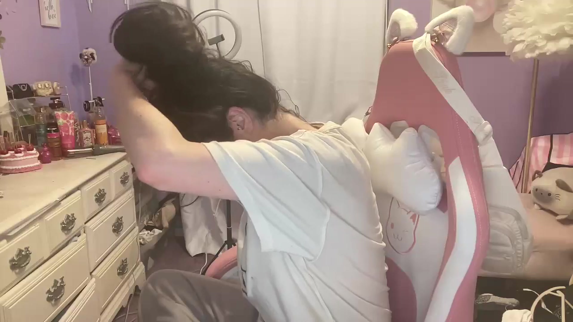 Gallery image thumbnail from Angel_baby124's myfreecams stream on, 09/21/2024, 18:13 image 14 of 20