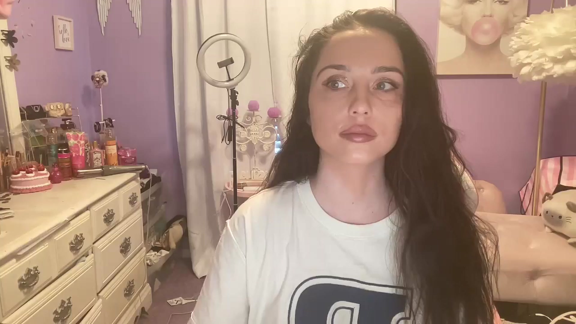 Gallery image thumbnail from Angel_baby124's myfreecams stream on, 09/21/2024, 18:13 image 3 of 20