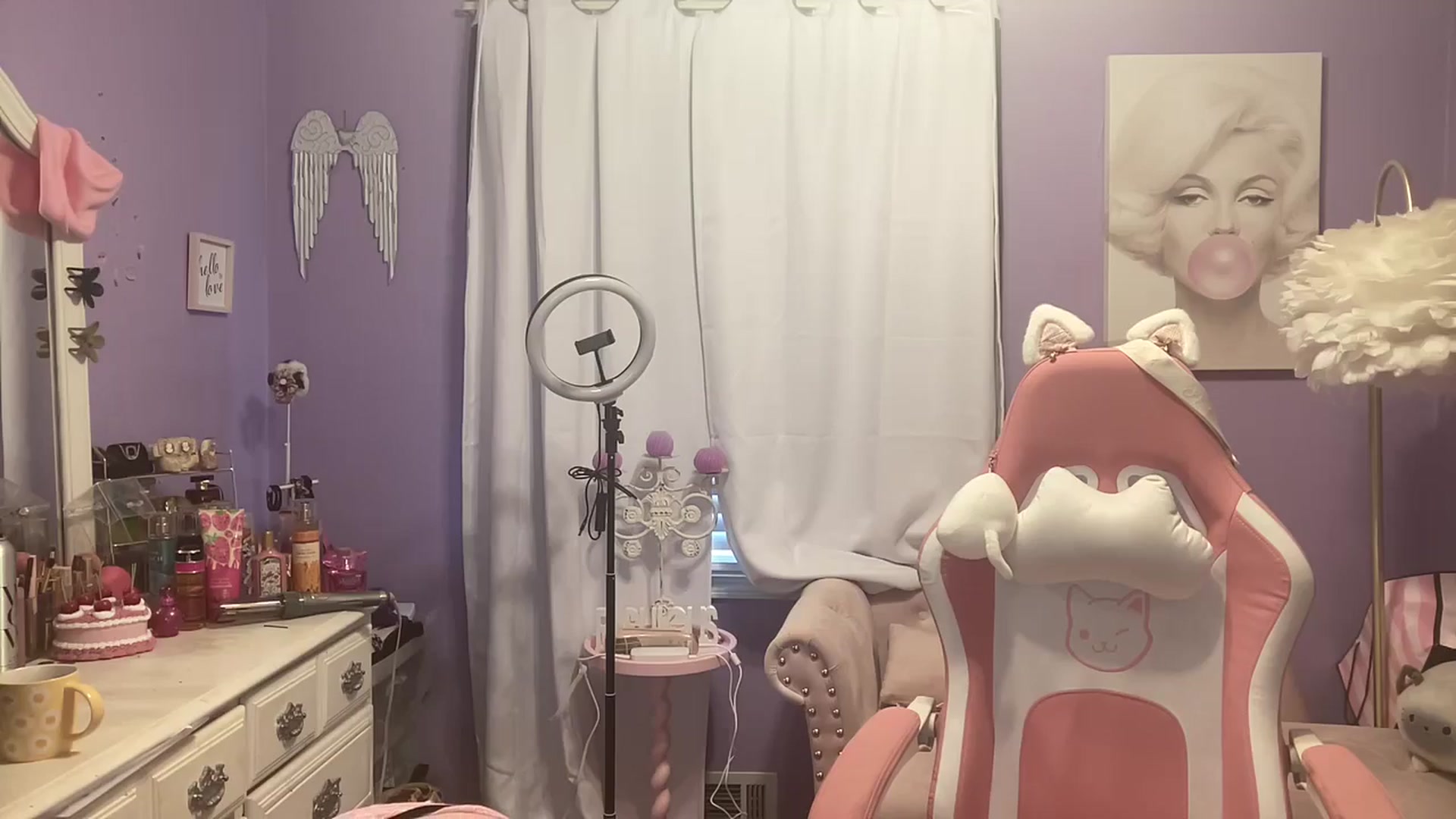 Gallery image thumbnail from Angel_baby124's myfreecams stream on, 09/22/2024, 15:58 image 9 of 20
