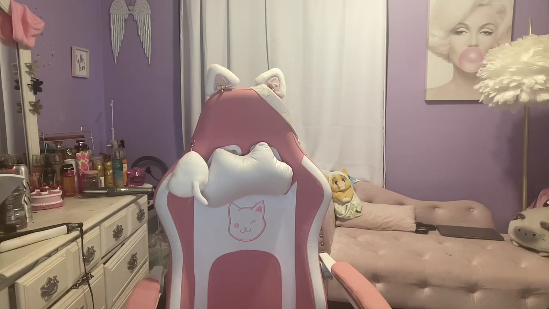 Gallery image thumbnail from Angel_baby124's myfreecams stream on, 10/24/2024, 15:11 image 3 of 20