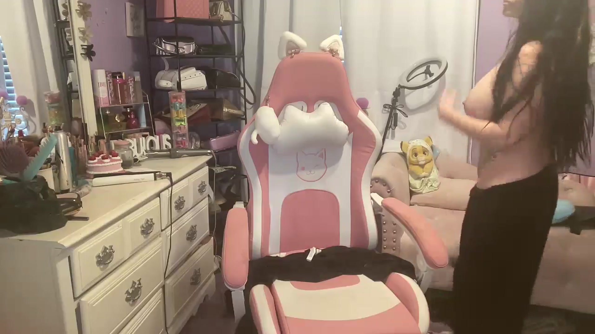 Gallery image thumbnail from Angel_baby124's myfreecams stream on, 10/28/2024, 15:29 image 4 of 20