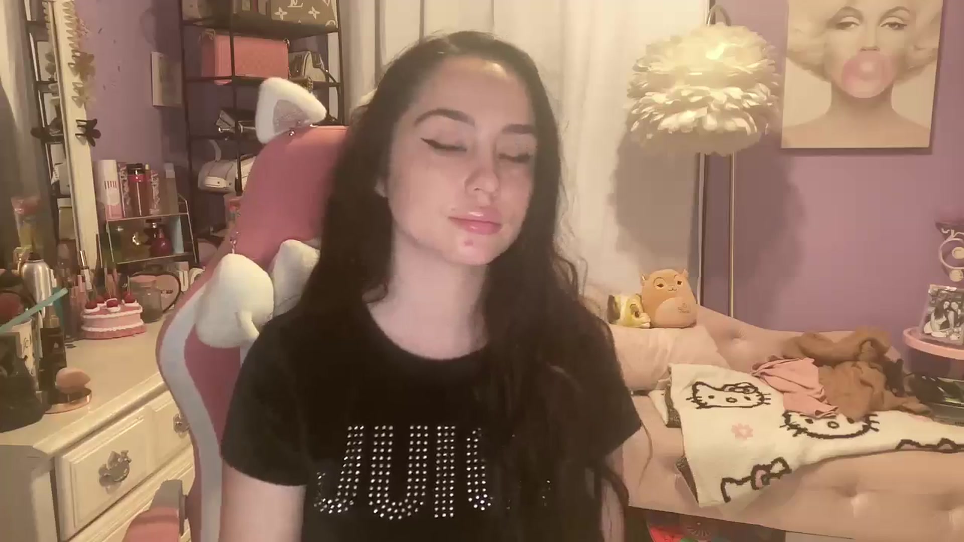 Gallery image thumbnail from Angel_baby124's myfreecams stream on, 10/29/2024, 15:00 image 2 of 20