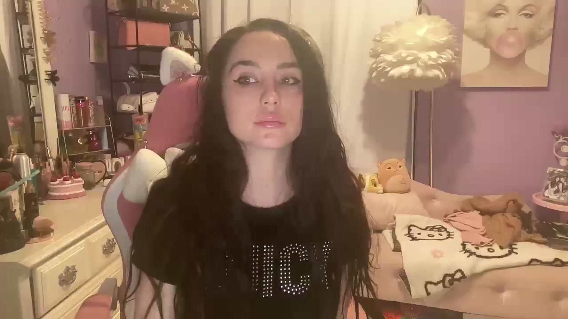 Gallery image thumbnail from Angel_baby124's myfreecams stream on, 10/29/2024, 15:00 image 3 of 20