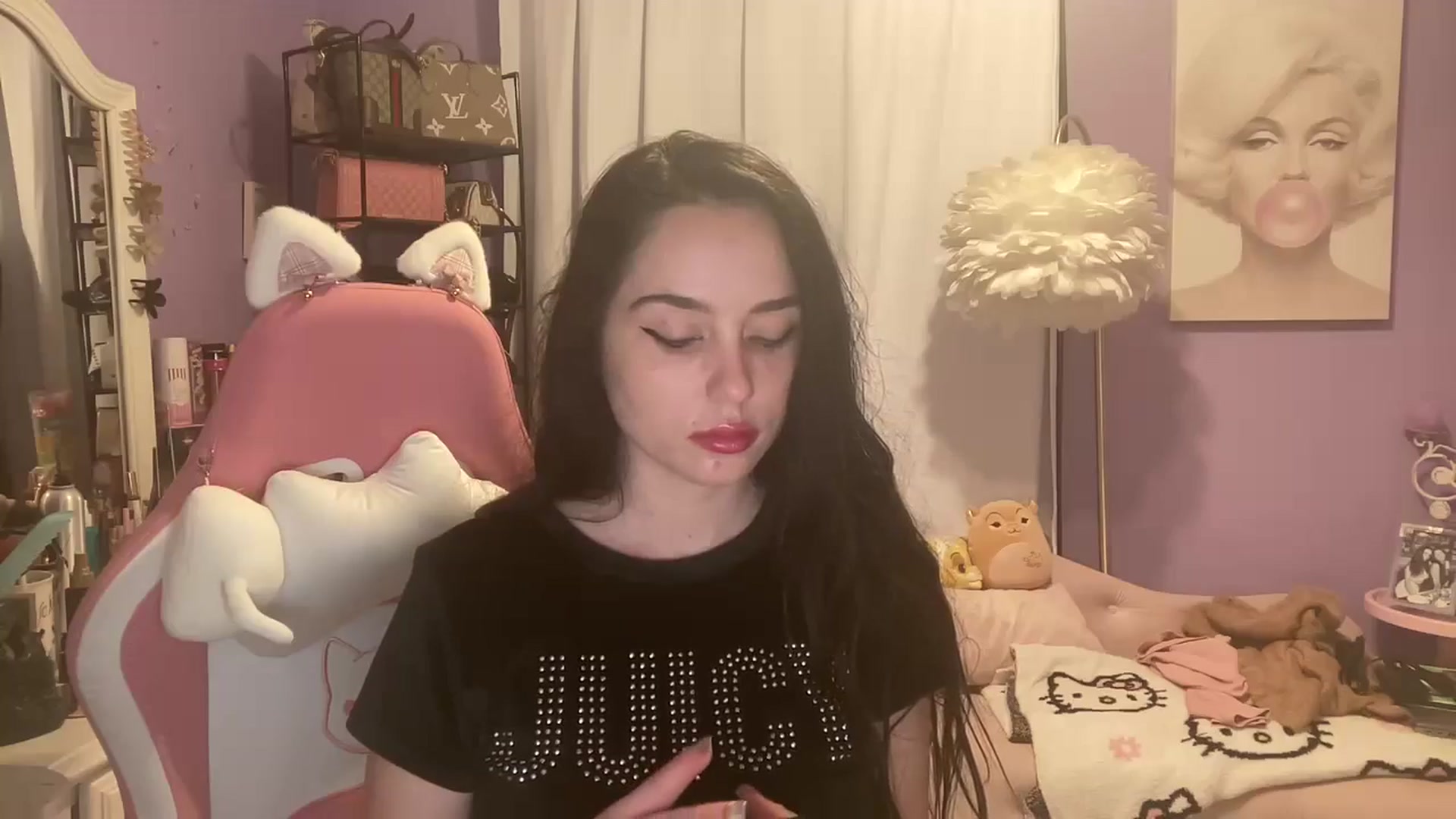 Gallery image thumbnail from Angel_baby124's myfreecams stream on, 10/29/2024, 15:00 image 6 of 20