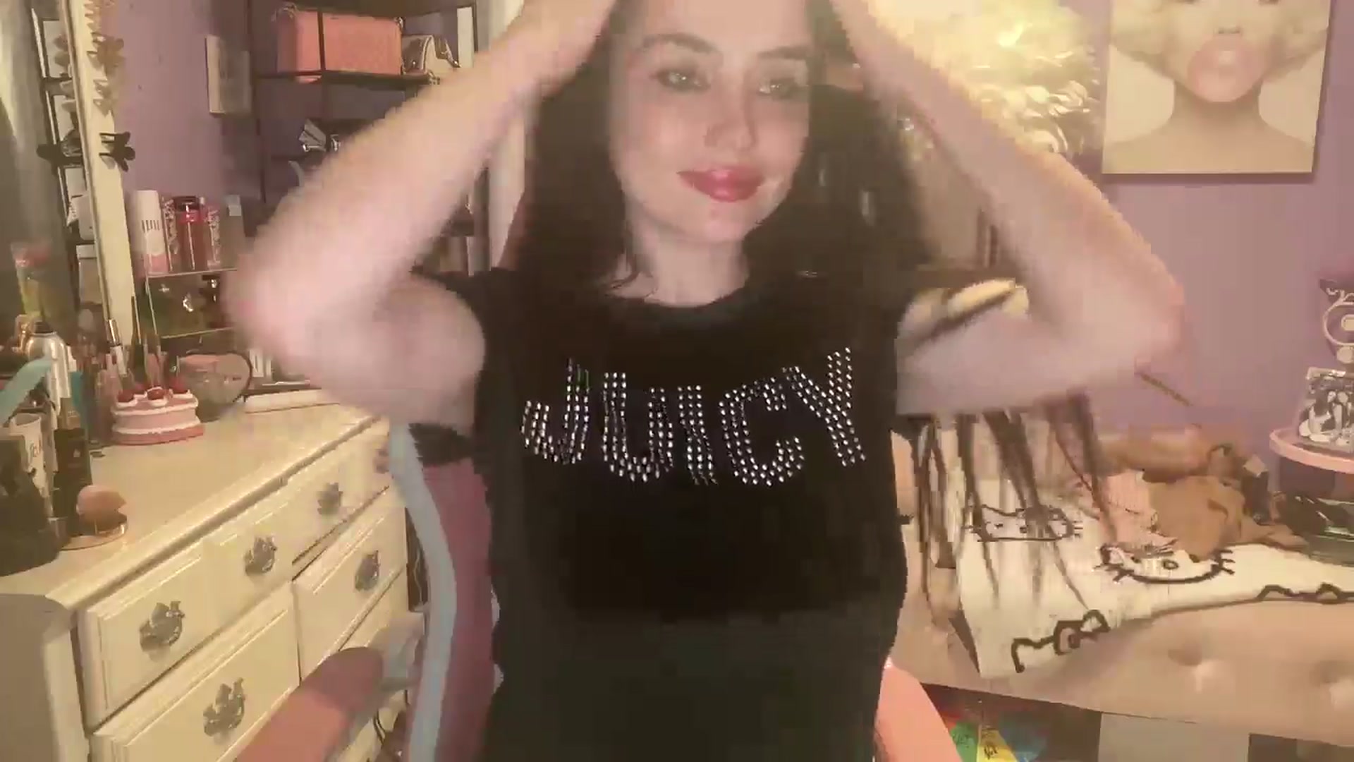 Gallery image thumbnail from Angel_baby124's myfreecams stream on, 10/29/2024, 15:00 image 10 of 20