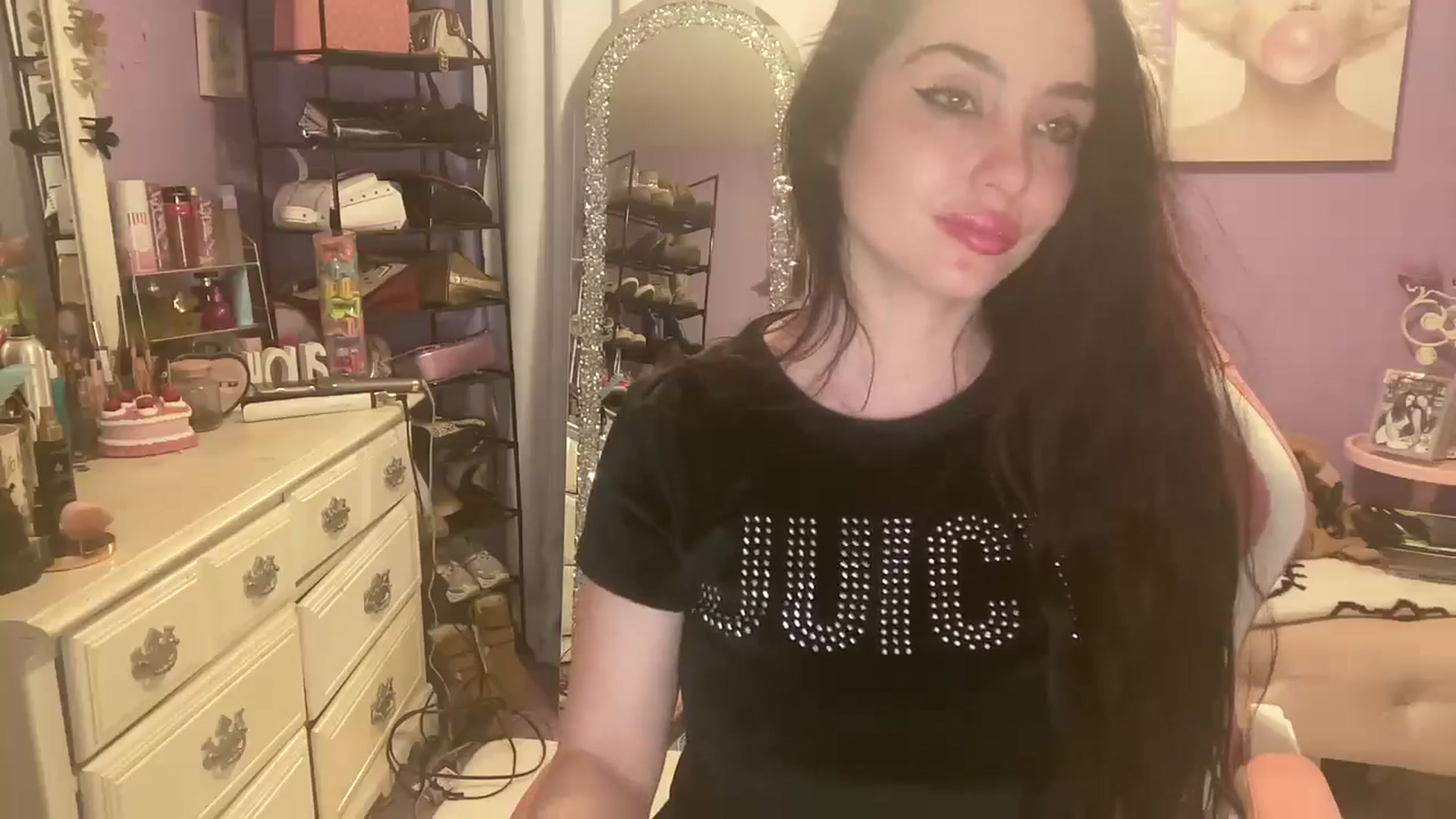 Gallery image thumbnail from Angel_baby124's myfreecams stream on, 10/29/2024, 15:50 image 7 of 20