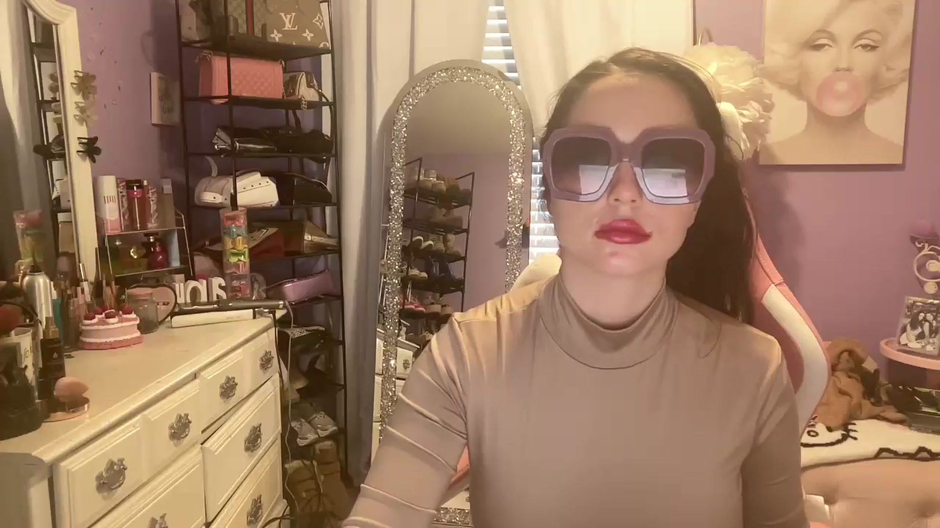 Gallery image thumbnail from Angel_baby124's myfreecams stream on, 10/29/2024, 16:10 image 19 of 20