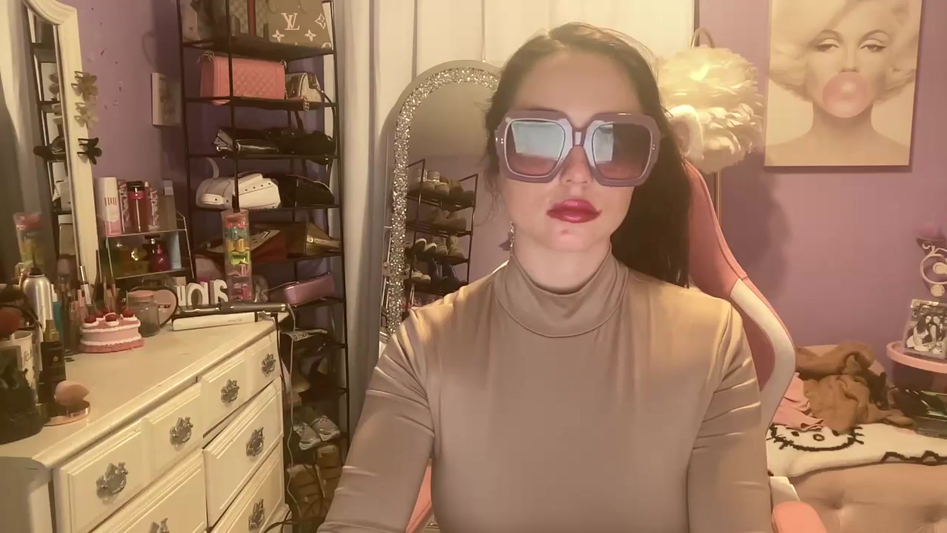 Gallery image thumbnail from Angel_baby124's myfreecams stream on, 10/29/2024, 16:10 image 13 of 20