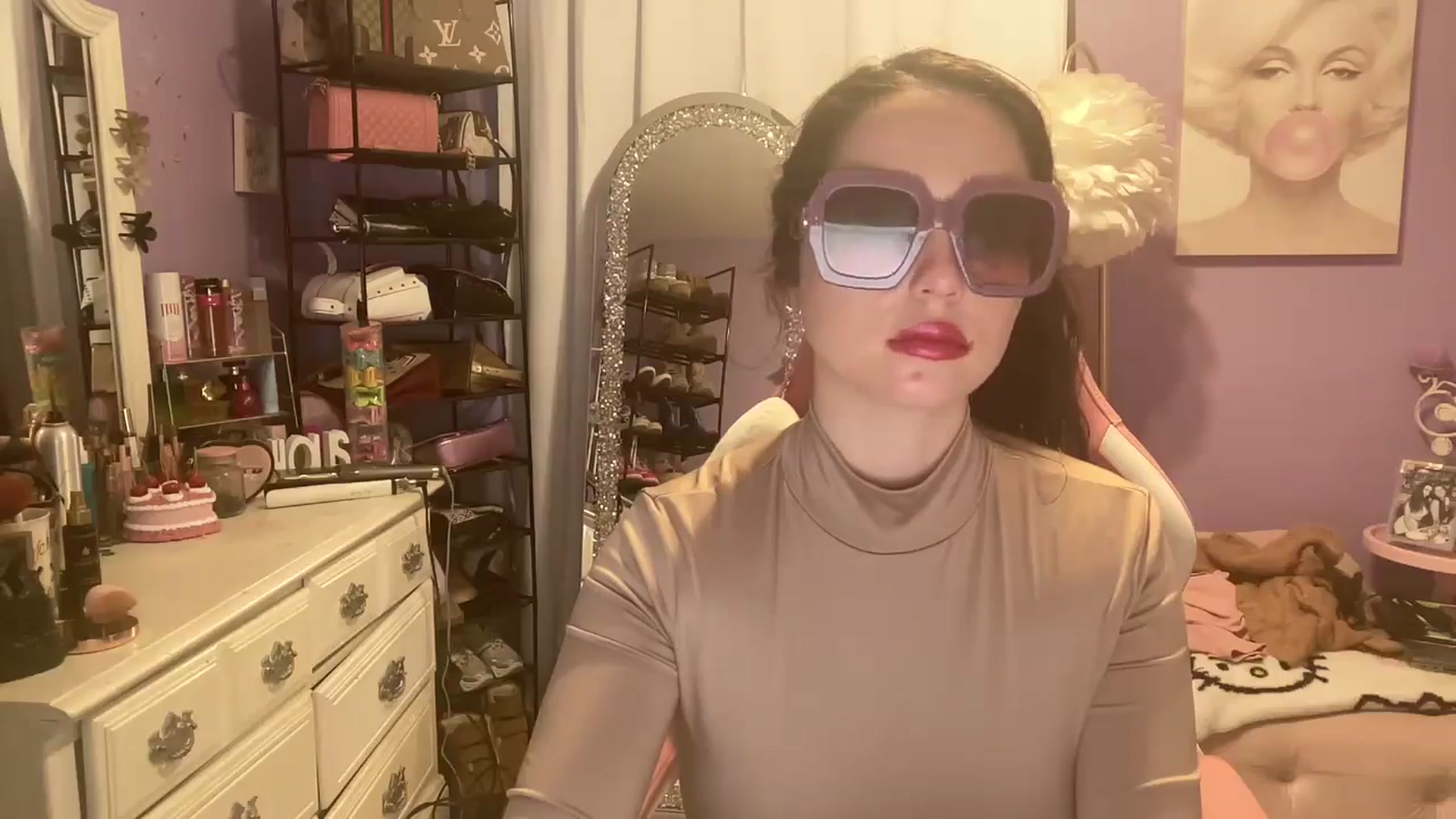 Gallery image thumbnail from Angel_baby124's myfreecams stream on, 10/29/2024, 16:10 image 16 of 20