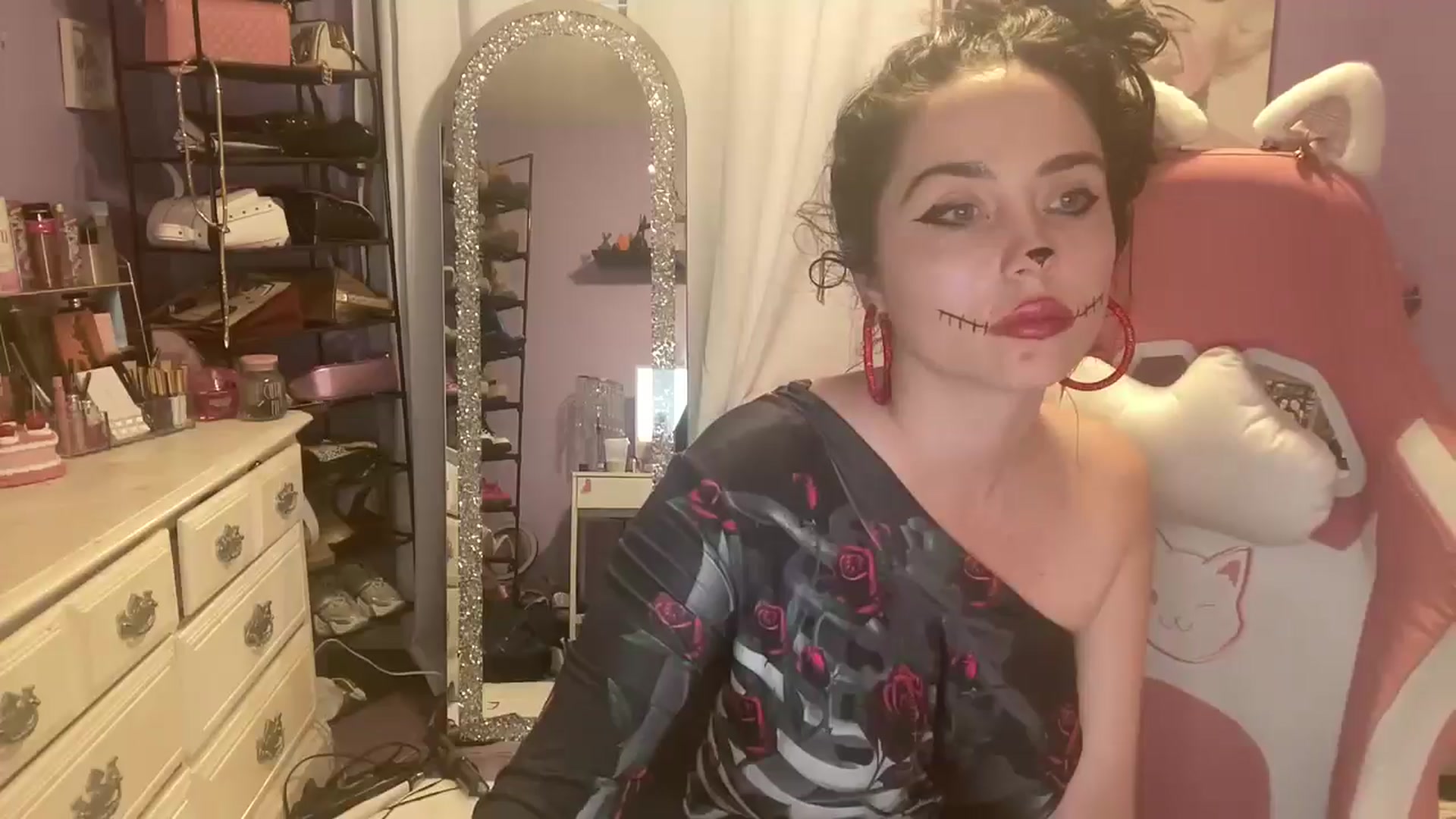 Gallery image thumbnail from Angel_baby124's myfreecams stream on, 10/31/2024, 20:11 image 12 of 20