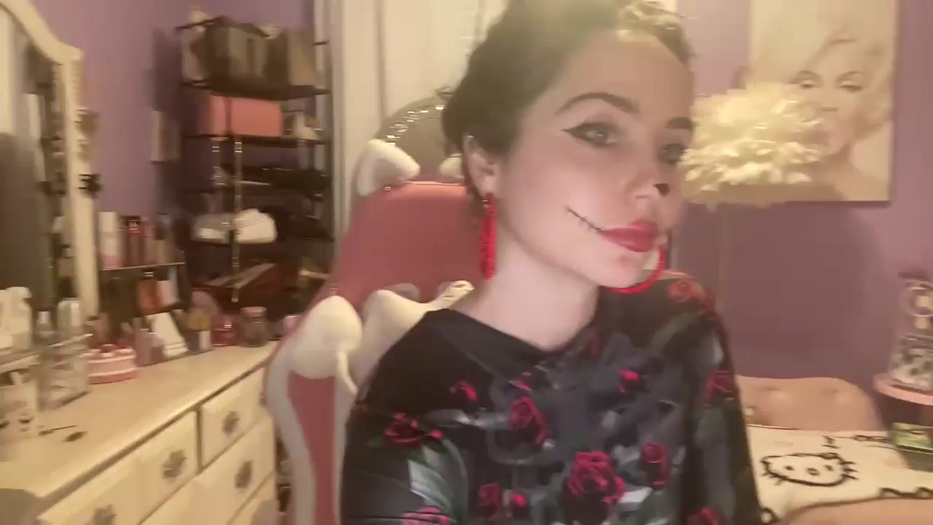 Gallery image thumbnail from Angel_baby124's myfreecams stream on, 10/31/2024, 20:11 image 1 of 20