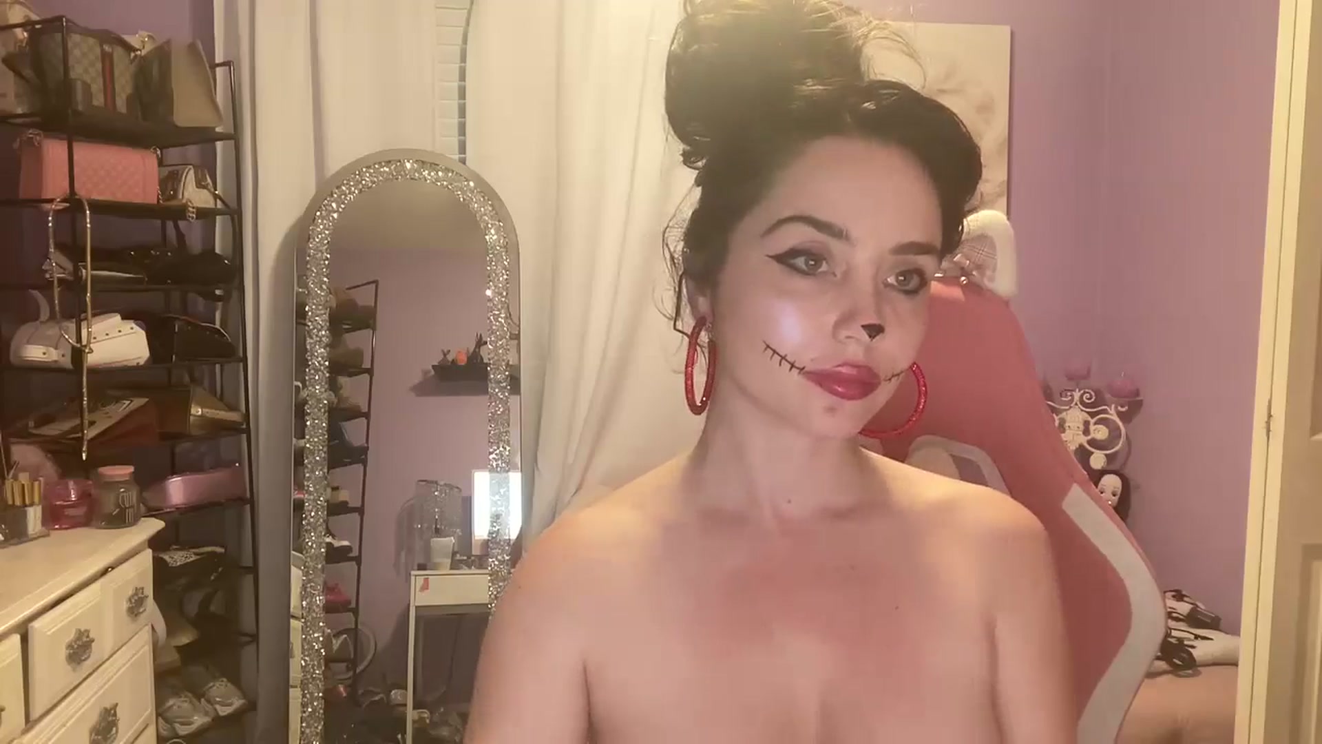 Gallery image thumbnail from Angel_baby124's myfreecams stream on, 10/31/2024, 20:11 image 19 of 20